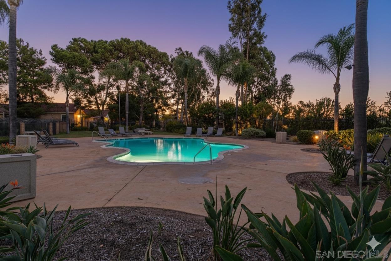 Detail Gallery Image 28 of 33 For 1672  Olympus Loop Dr, Vista,  CA 92081 - 3 Beds | 2 Baths