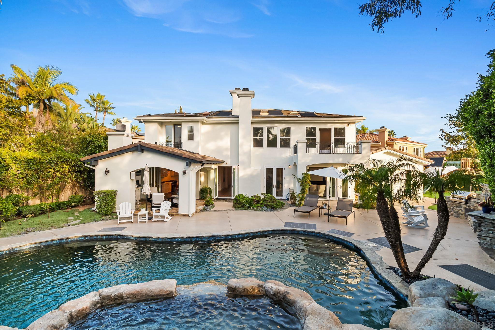 Detail Gallery Image 2 of 73 For 13092  Harwick Lane, San Diego,  CA 92130 - 6 Beds | 5 Baths