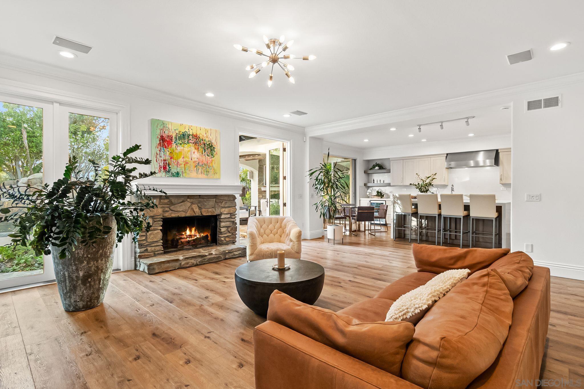 Detail Gallery Image 19 of 73 For 13092  Harwick Lane, San Diego,  CA 92130 - 6 Beds | 5 Baths