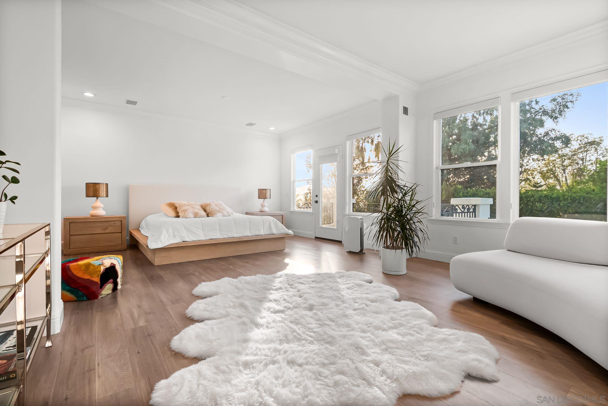 Detail Gallery Image 36 of 73 For 13092  Harwick Lane, San Diego,  CA 92130 - 6 Beds | 5 Baths