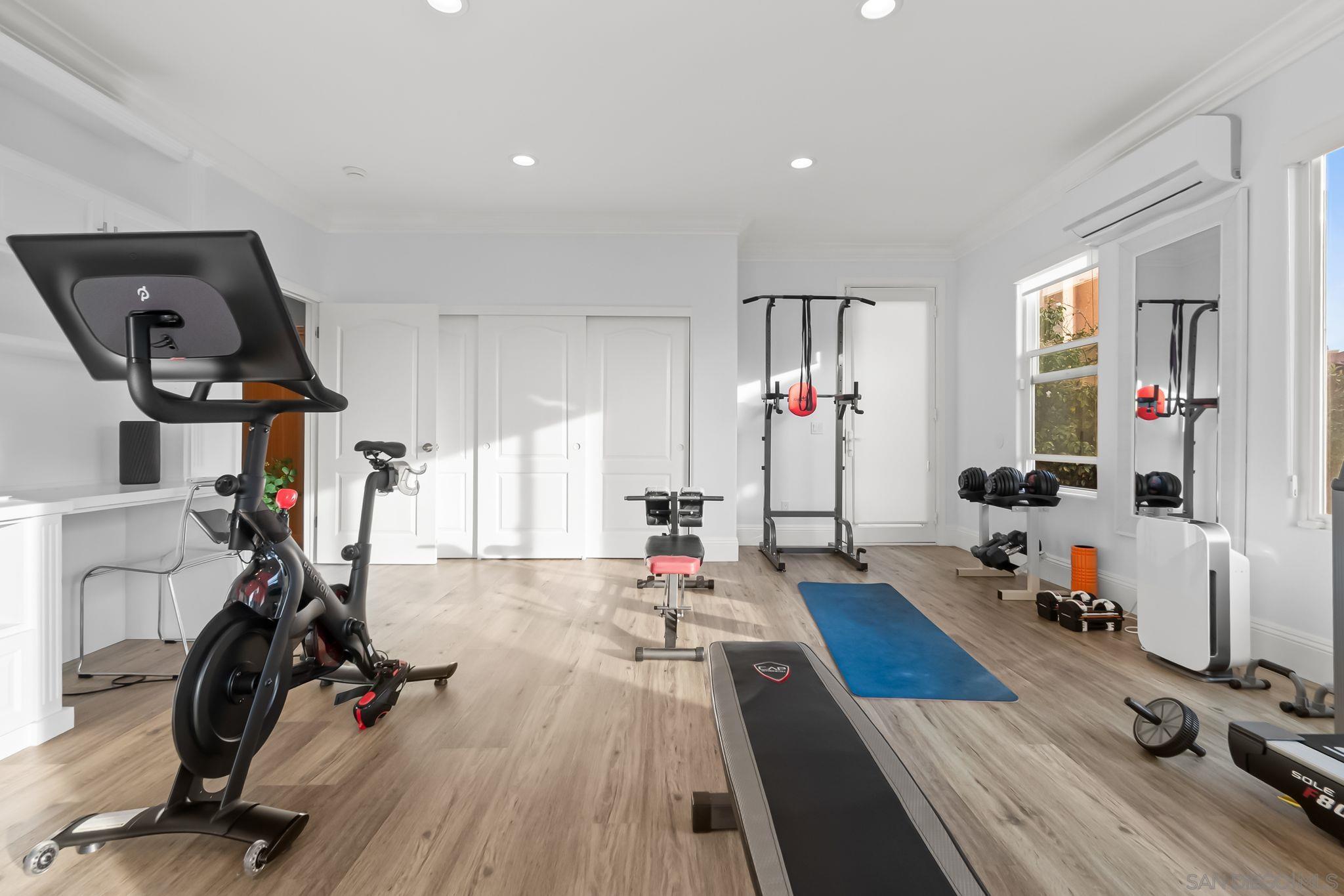 Detail Gallery Image 37 of 73 For 13092  Harwick Lane, San Diego,  CA 92130 - 6 Beds | 5 Baths