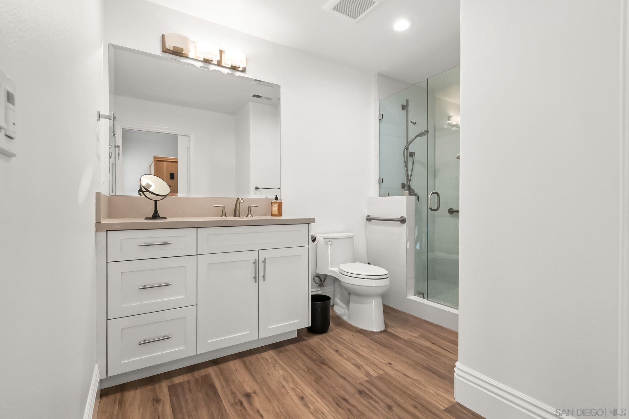 Detail Gallery Image 40 of 73 For 13092  Harwick Lane, San Diego,  CA 92130 - 6 Beds | 5 Baths