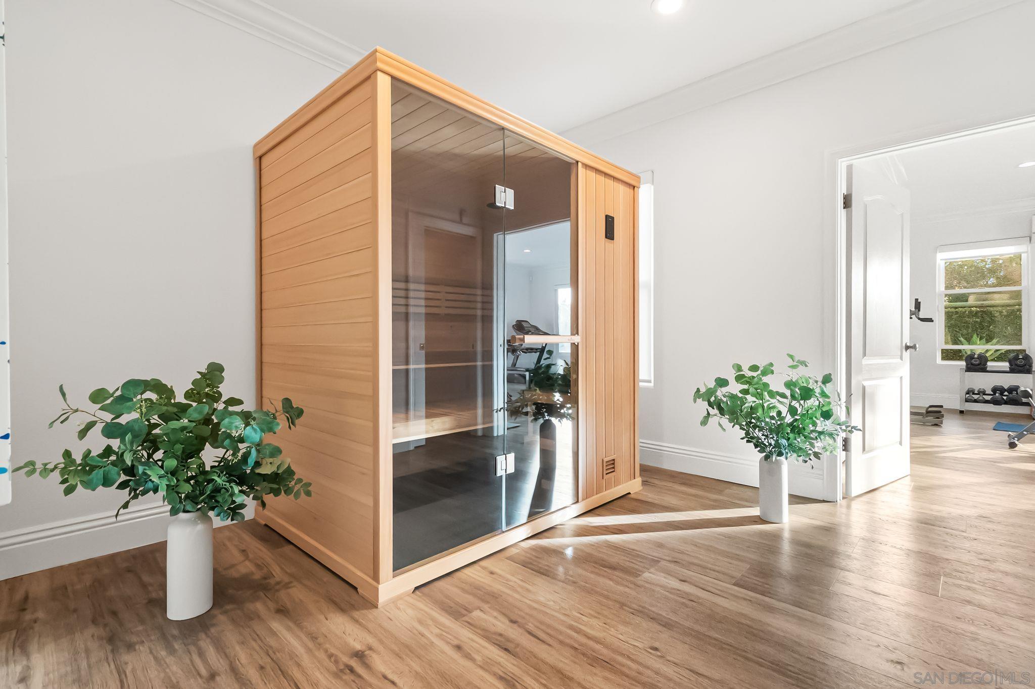 Detail Gallery Image 47 of 73 For 13092  Harwick Lane, San Diego,  CA 92130 - 6 Beds | 5 Baths