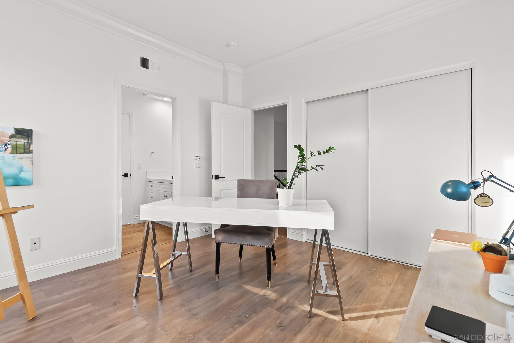 Detail Gallery Image 50 of 73 For 13092  Harwick Lane, San Diego,  CA 92130 - 6 Beds | 5 Baths