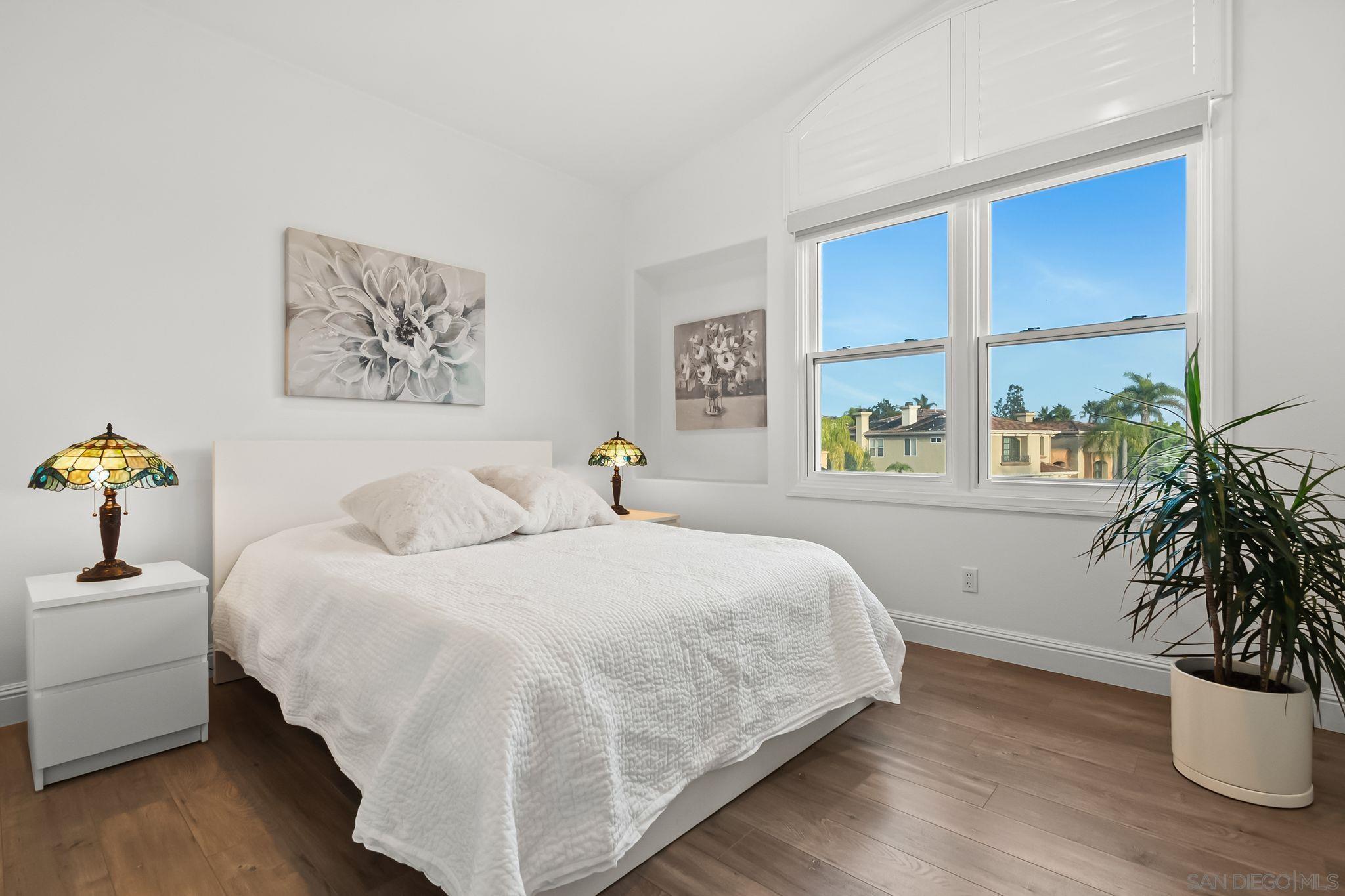 Detail Gallery Image 52 of 73 For 13092  Harwick Lane, San Diego,  CA 92130 - 6 Beds | 5 Baths