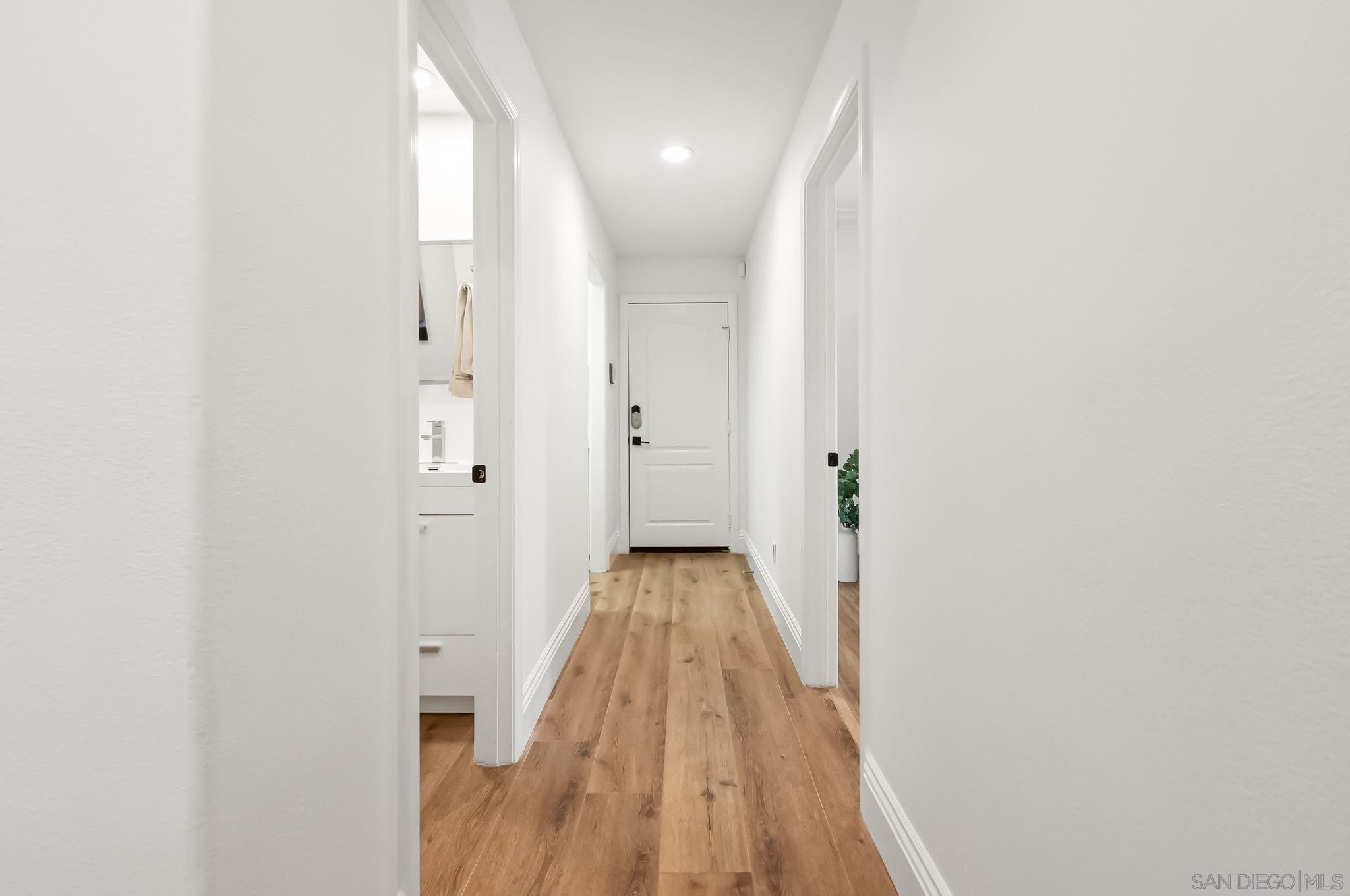 Detail Gallery Image 54 of 73 For 13092  Harwick Lane, San Diego,  CA 92130 - 6 Beds | 5 Baths