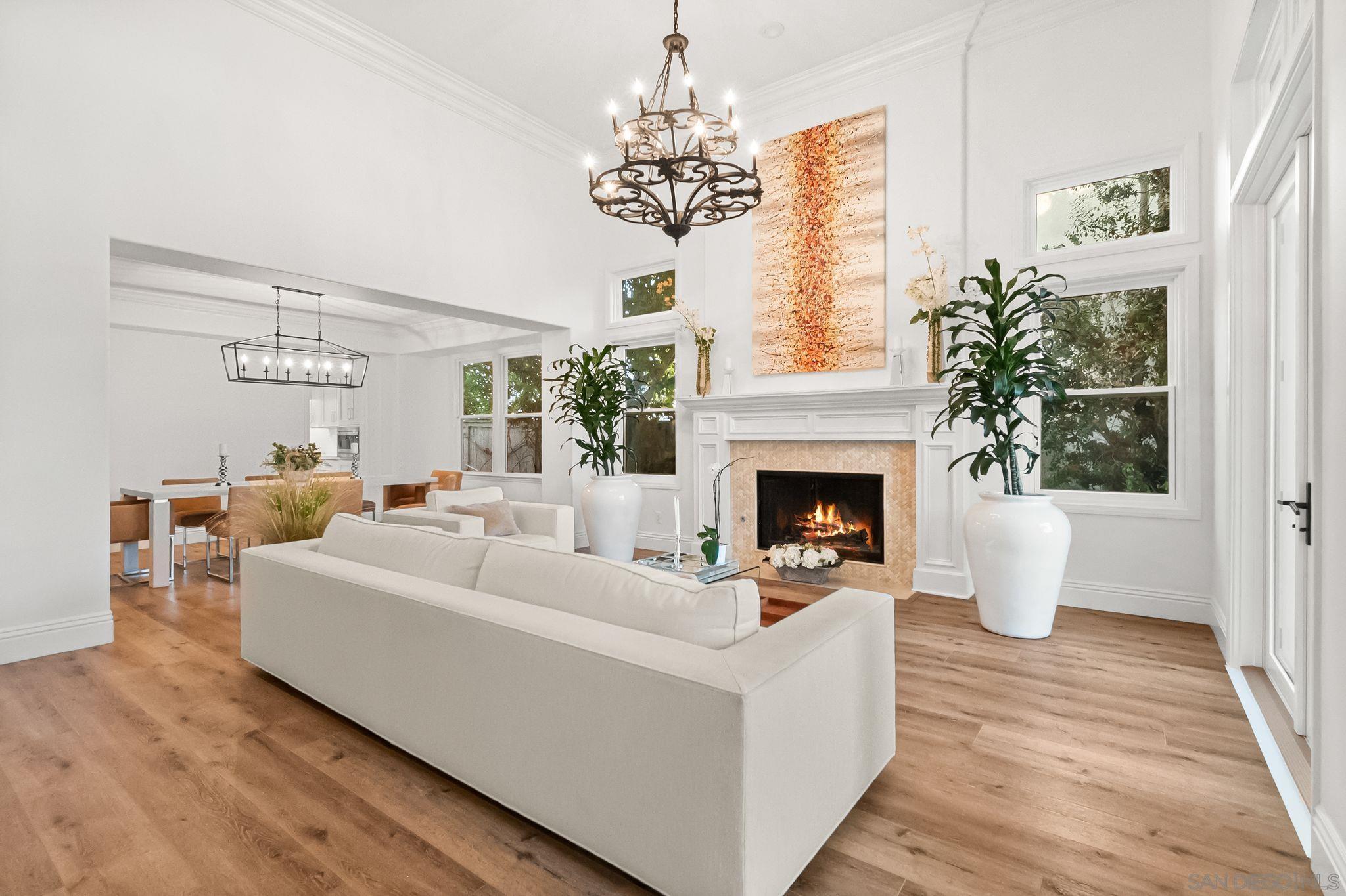 Detail Gallery Image 8 of 73 For 13092  Harwick Lane, San Diego,  CA 92130 - 6 Beds | 5 Baths