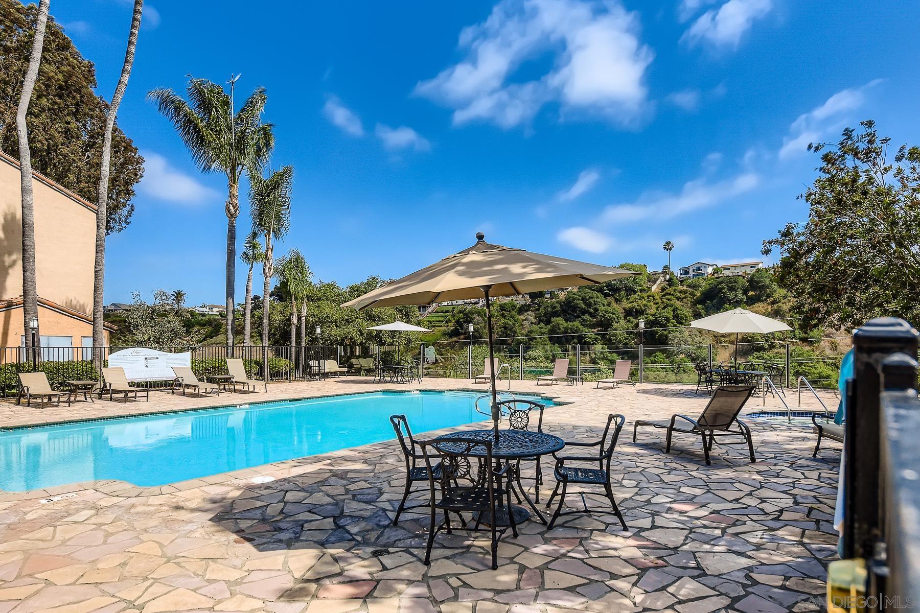 Detail Gallery Image 22 of 26 For Shoreline Dr,  San Diego,  CA 92122 - 2 Beds | 2 Baths