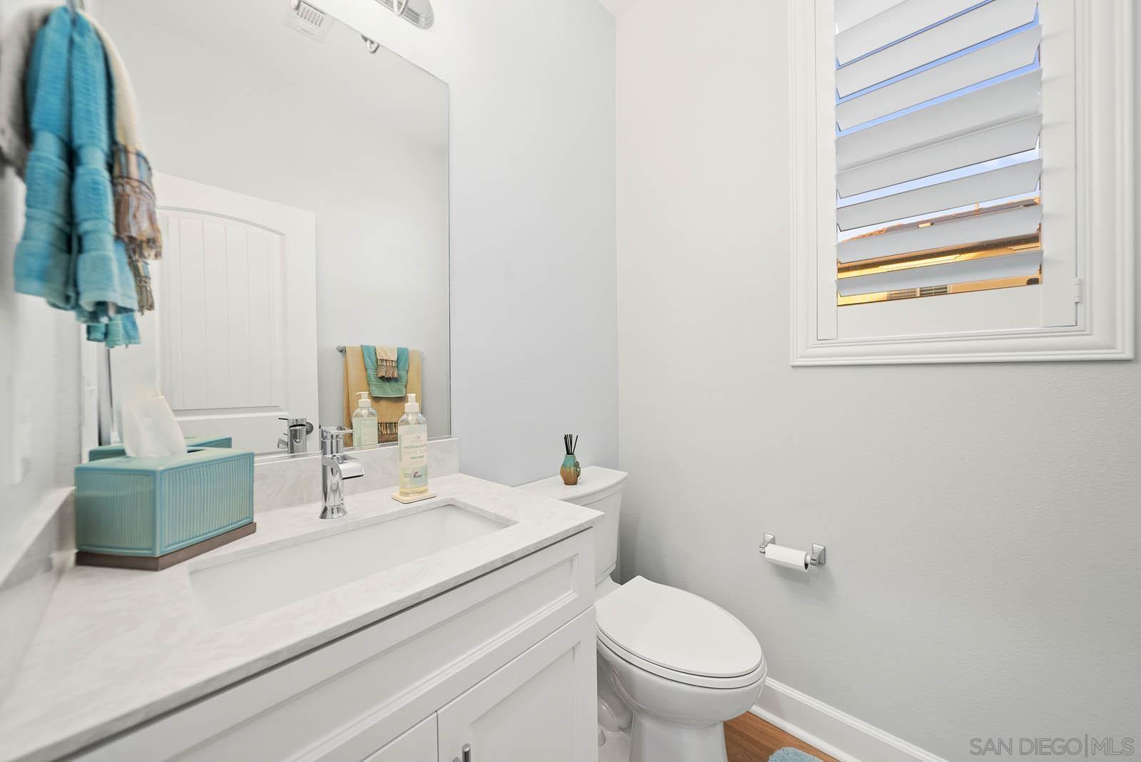 Detail Gallery Image 16 of 50 For 542  Adobe Estates Dr, Vista,  CA 92083 - 4 Beds | 2/1 Baths