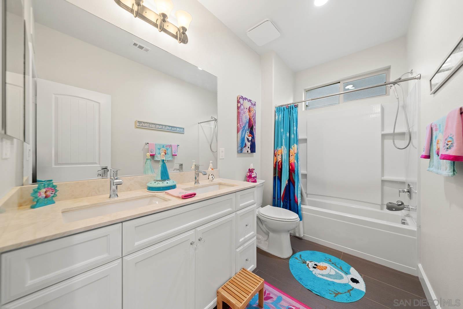 Detail Gallery Image 40 of 50 For 542  Adobe Estates Dr, Vista,  CA 92083 - 4 Beds | 2/1 Baths