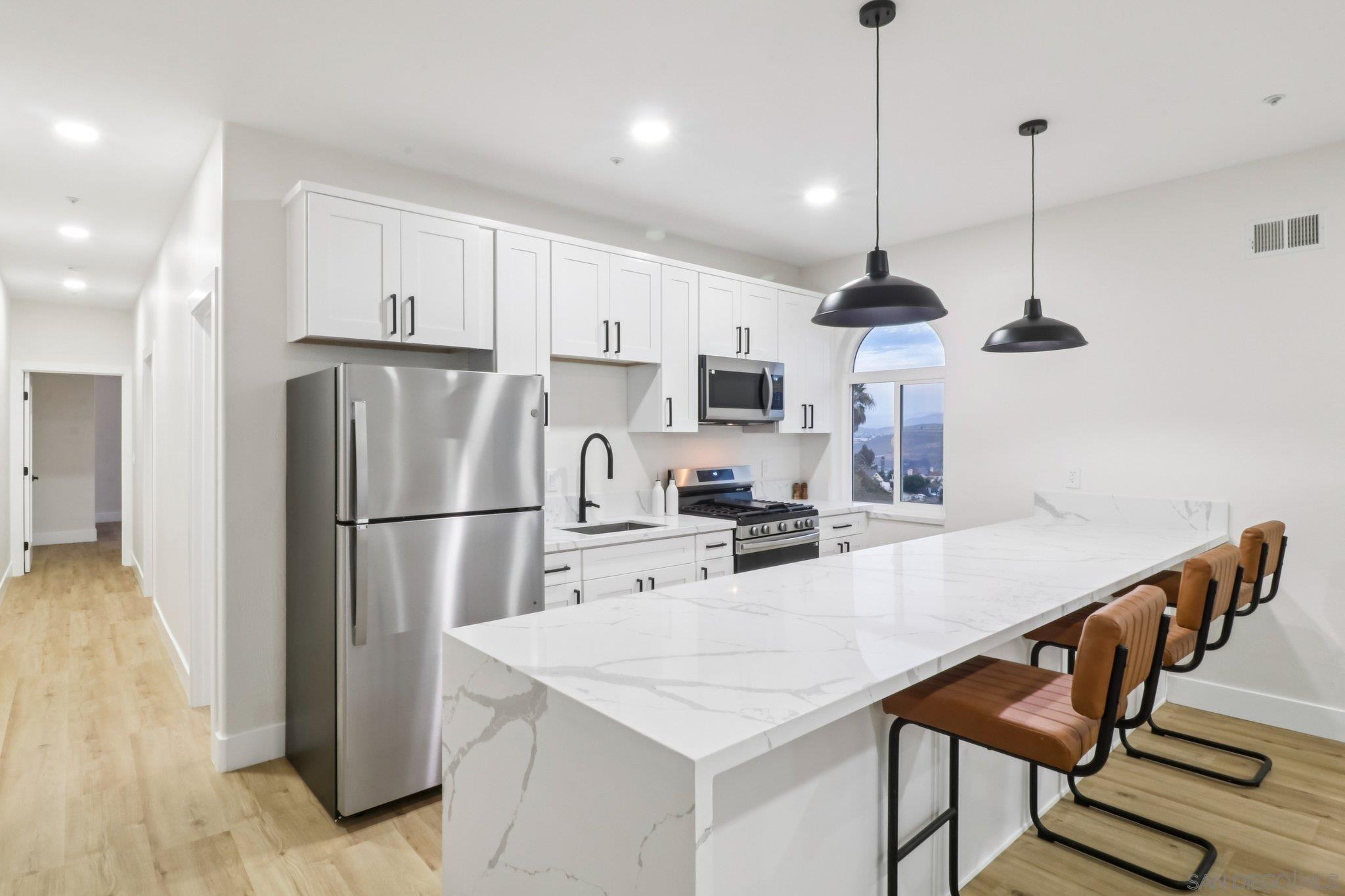 Detail Gallery Image 21 of 35 For 1047  Sangamon, Spring Valley,  CA 91977 - 6 Beds | 4/1 Baths