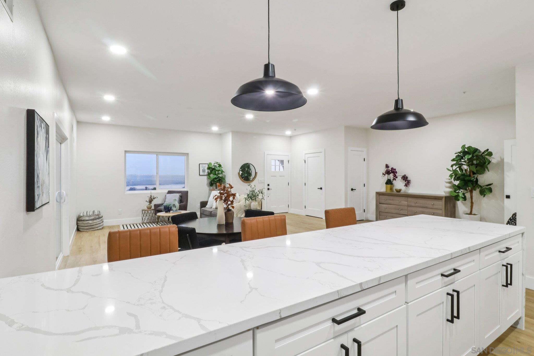 Detail Gallery Image 22 of 35 For 1047  Sangamon, Spring Valley,  CA 91977 - 6 Beds | 4/1 Baths