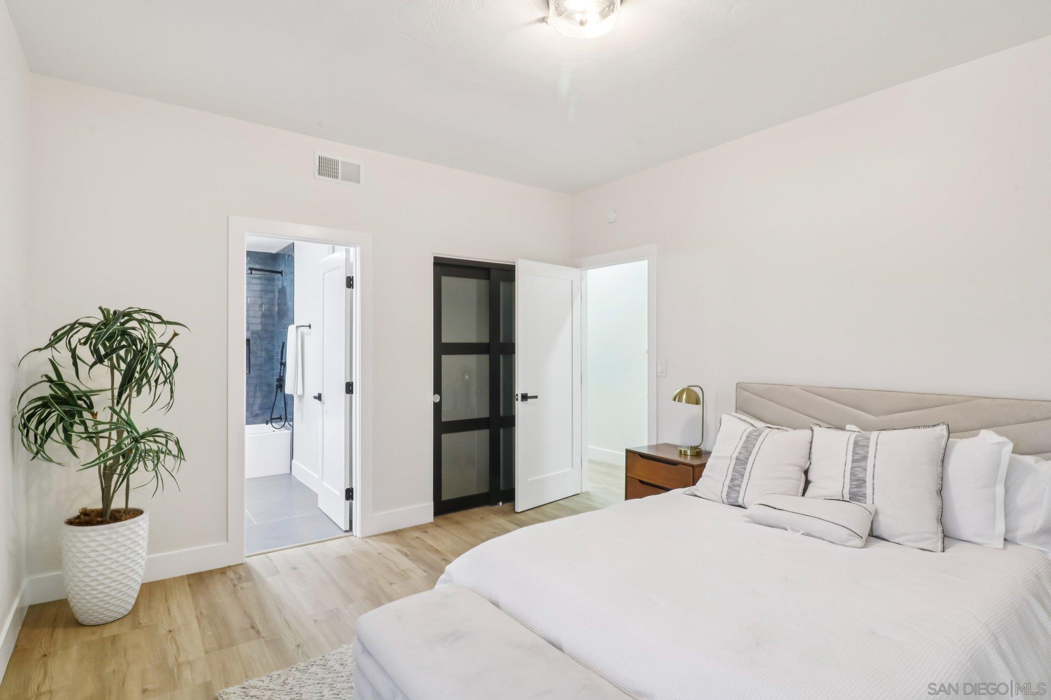 Detail Gallery Image 26 of 35 For 1047  Sangamon, Spring Valley,  CA 91977 - 6 Beds | 4/1 Baths