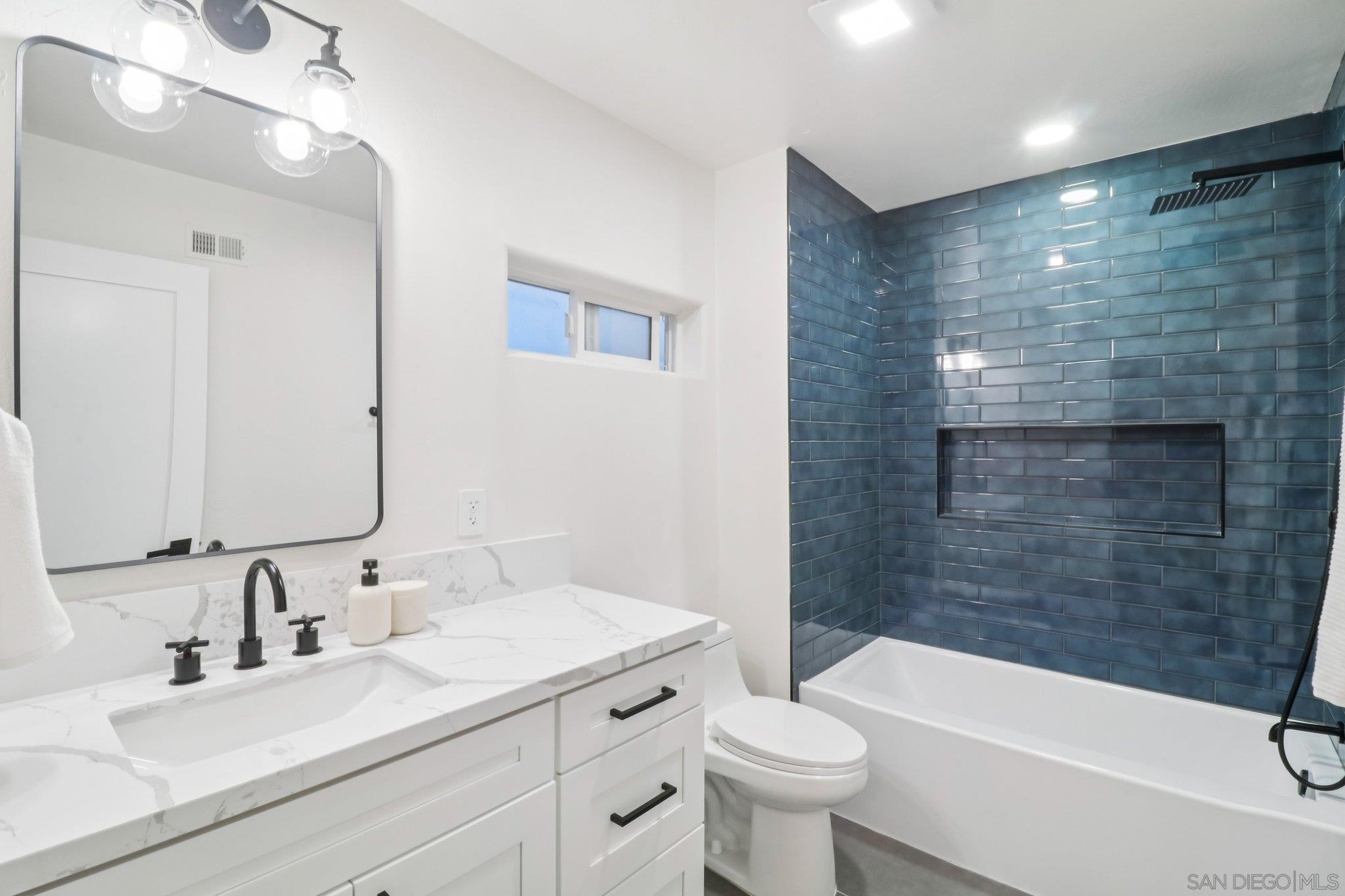 Detail Gallery Image 27 of 35 For 1047  Sangamon, Spring Valley,  CA 91977 - 6 Beds | 4/1 Baths