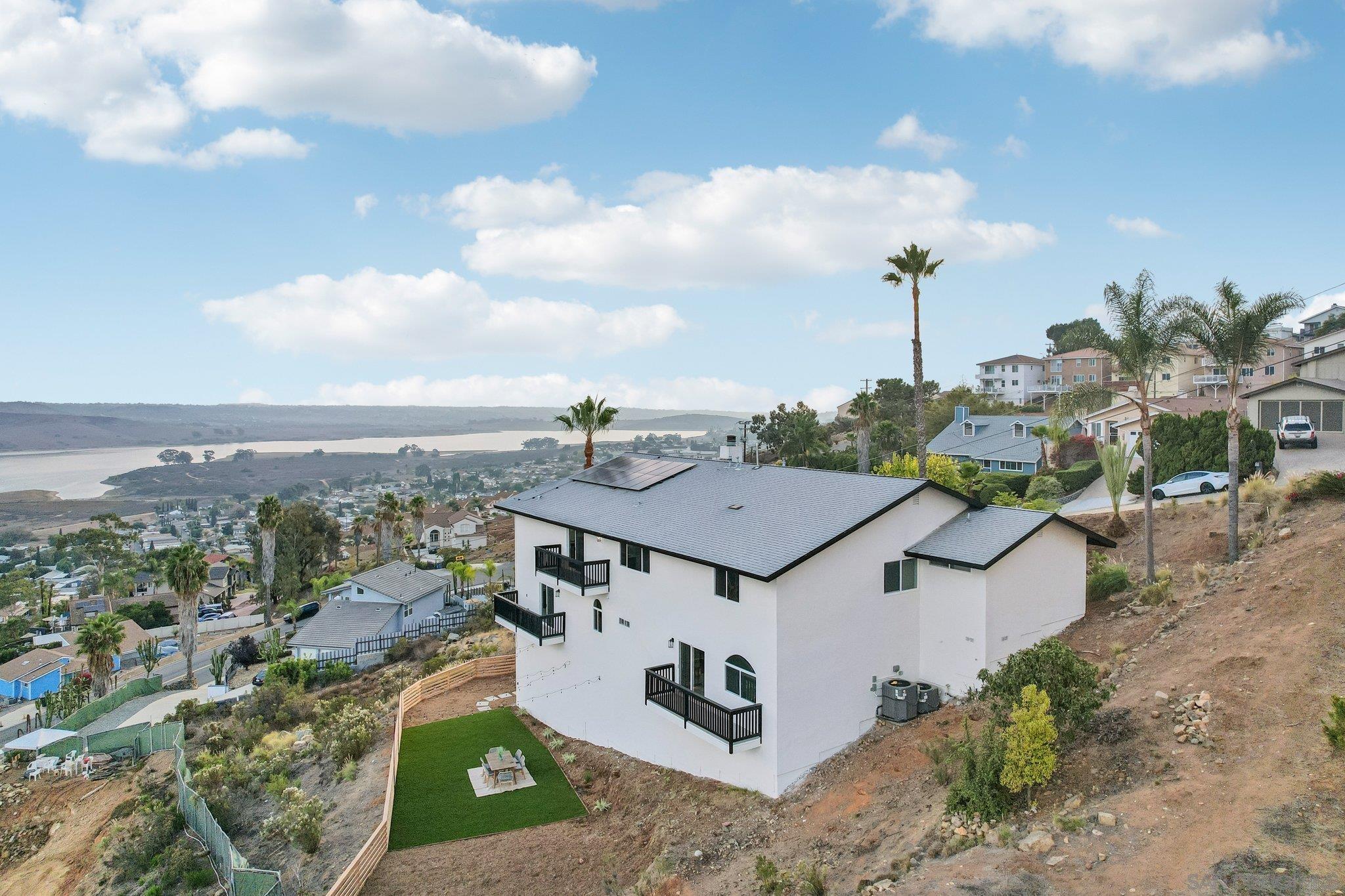 Detail Gallery Image 30 of 35 For 1047  Sangamon, Spring Valley,  CA 91977 - 6 Beds | 4/1 Baths