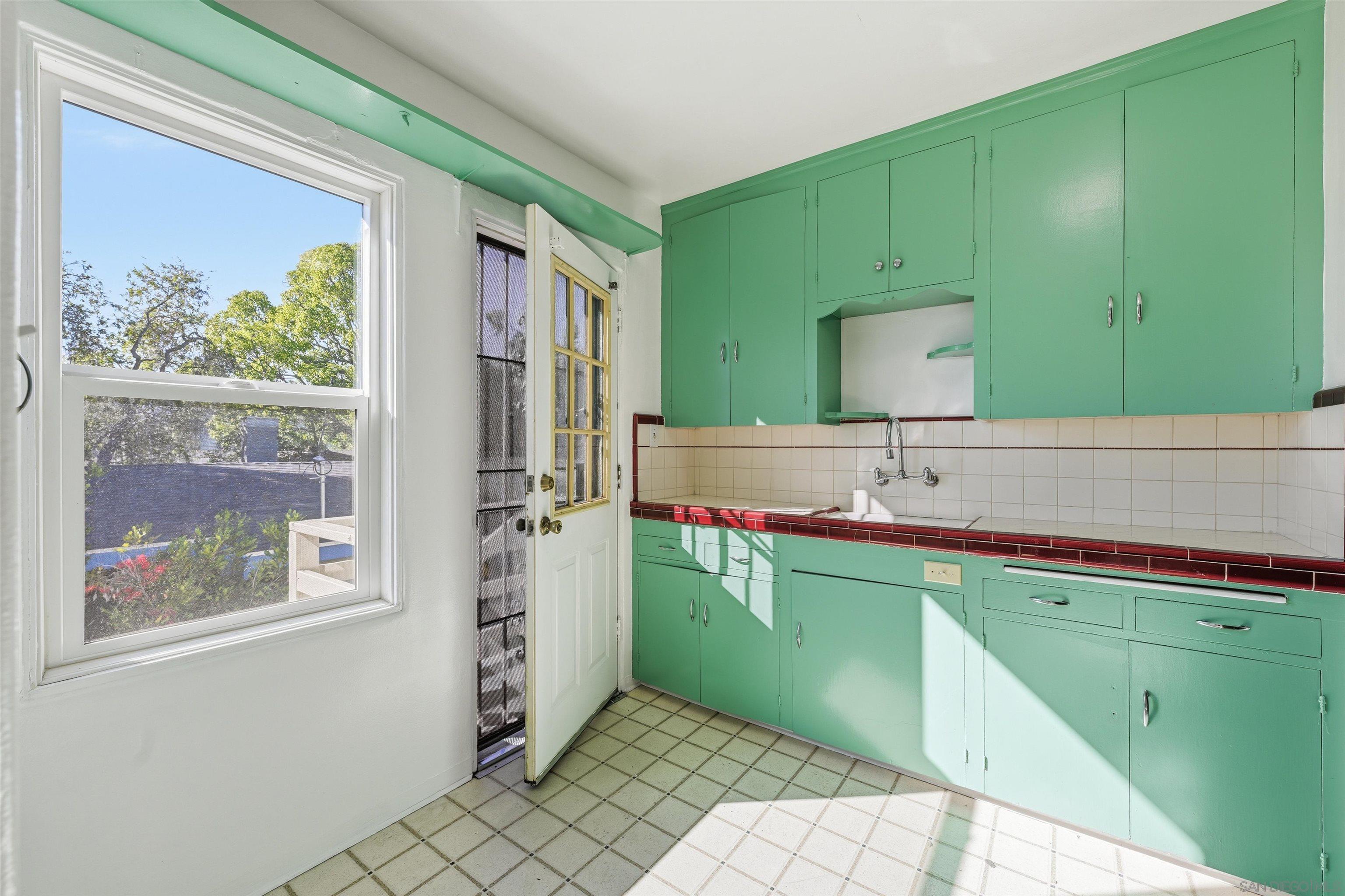 Detail Gallery Image 11 of 20 For 711 W Pennsylvania Avenue, San Diego,  CA 92103 - – Beds | – Baths