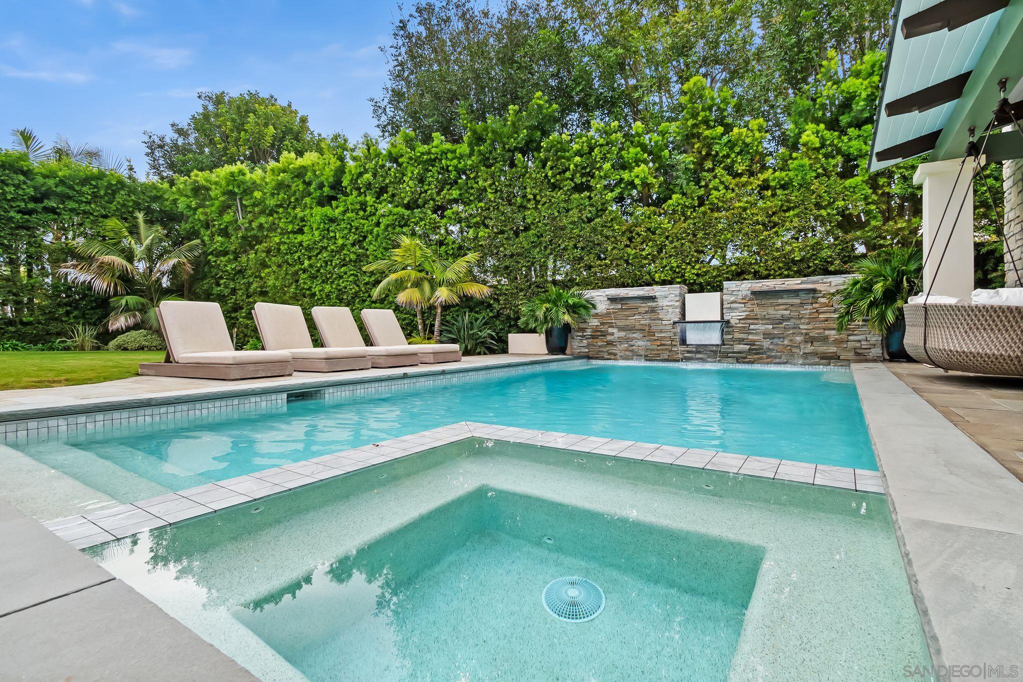 Detail Gallery Image 18 of 43 For 5930  Rutgers Rd, La Jolla,  CA 92037 - 6 Beds | 6/2 Baths