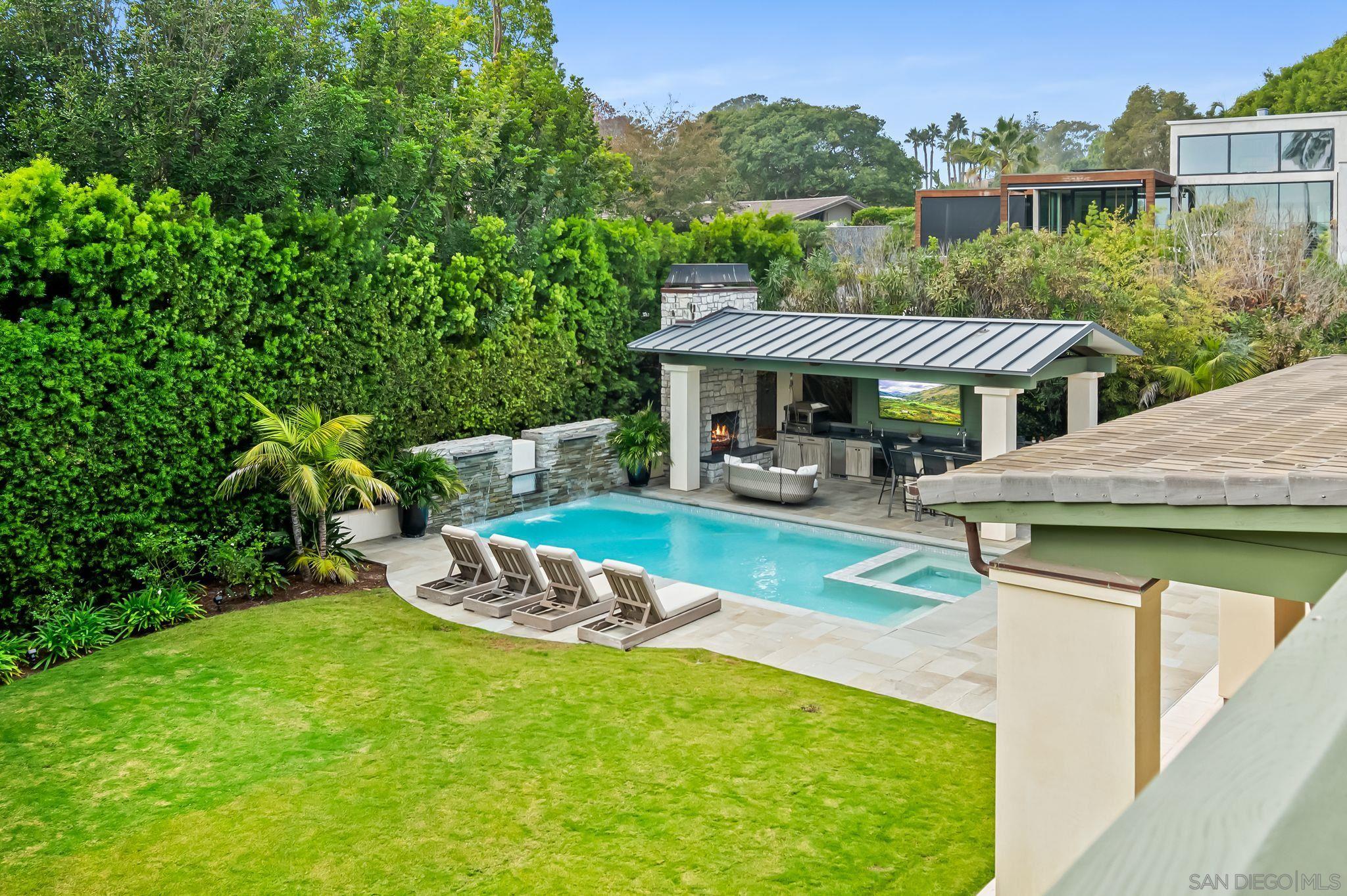 Detail Gallery Image 28 of 43 For 5930  Rutgers Rd, La Jolla,  CA 92037 - 6 Beds | 6/2 Baths