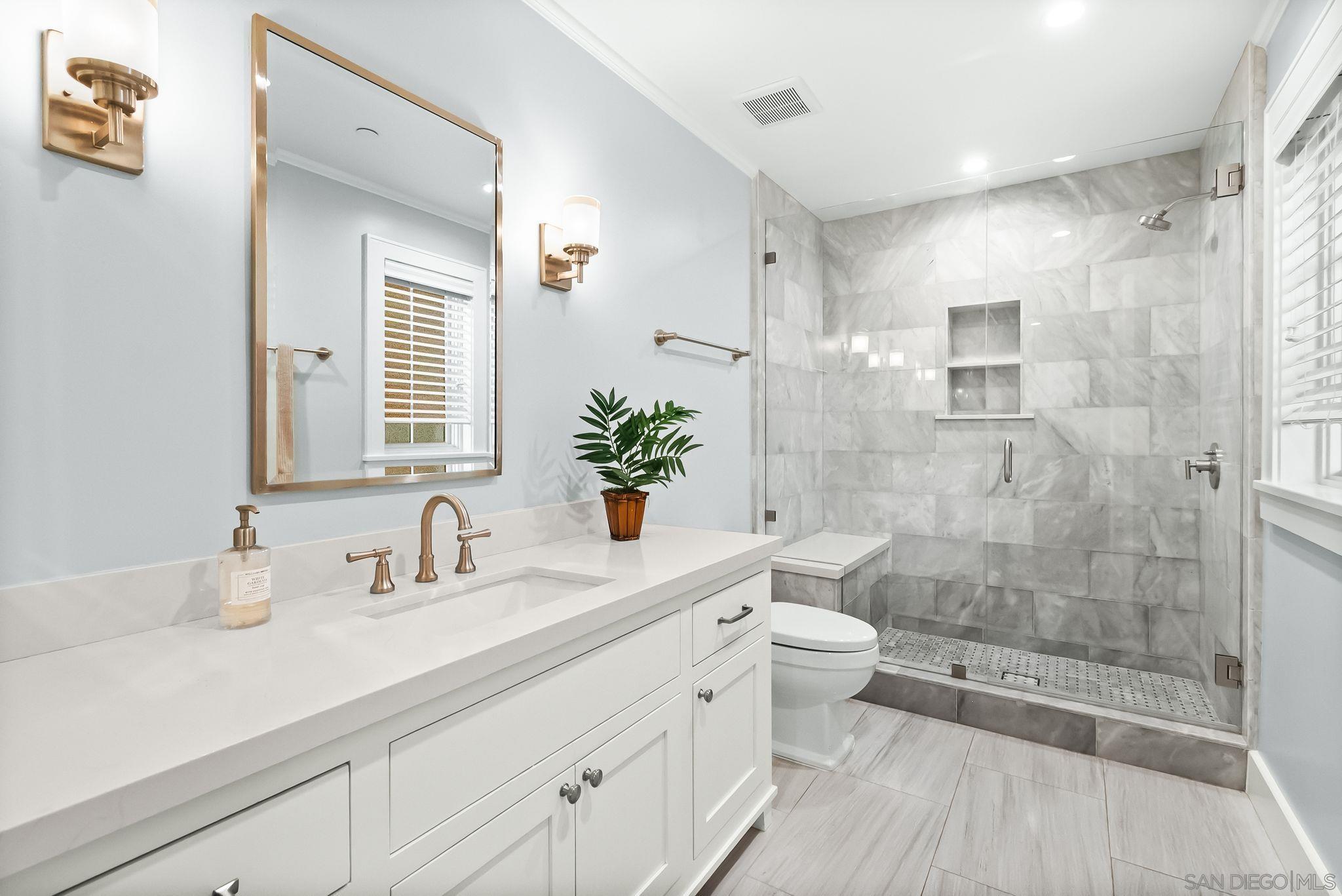 Detail Gallery Image 37 of 43 For 5930  Rutgers Rd, La Jolla,  CA 92037 - 6 Beds | 6/2 Baths