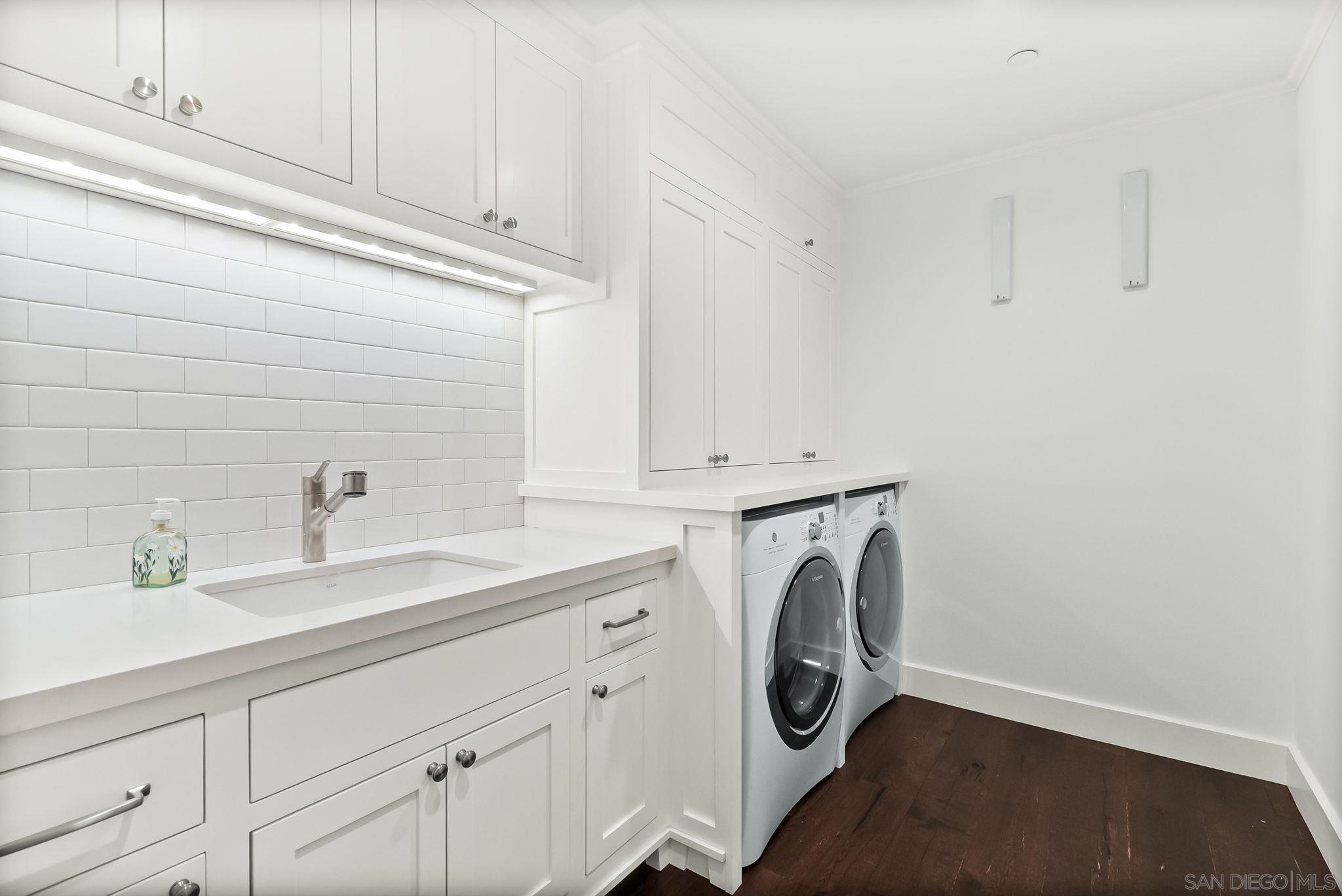 Detail Gallery Image 41 of 43 For 5930  Rutgers Rd, La Jolla,  CA 92037 - 6 Beds | 6/2 Baths