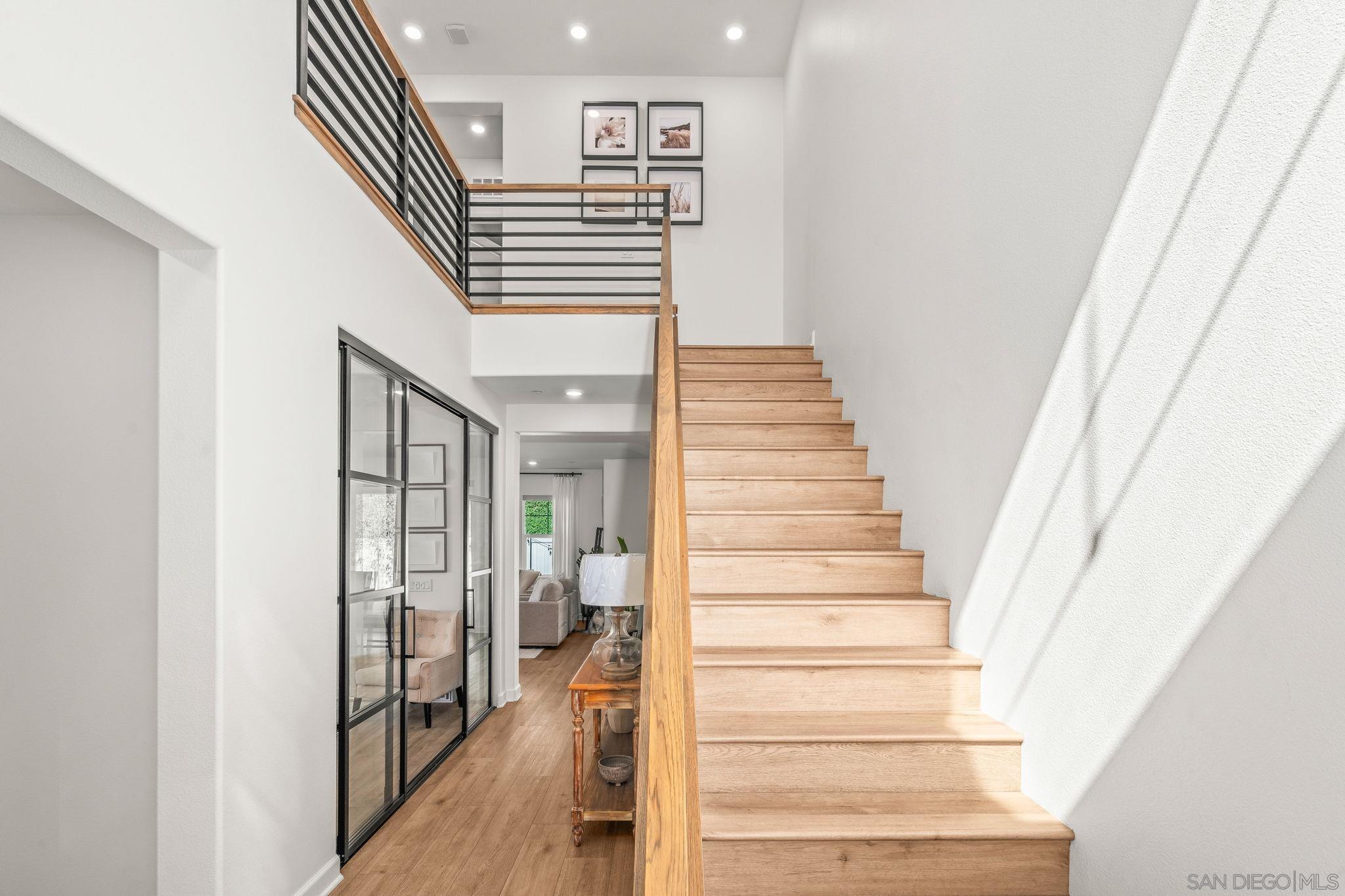 Detail Gallery Image 16 of 39 For 3012  Starry Night Dr, Escondido,  CA 92029 - 5 Beds | 3/1 Baths