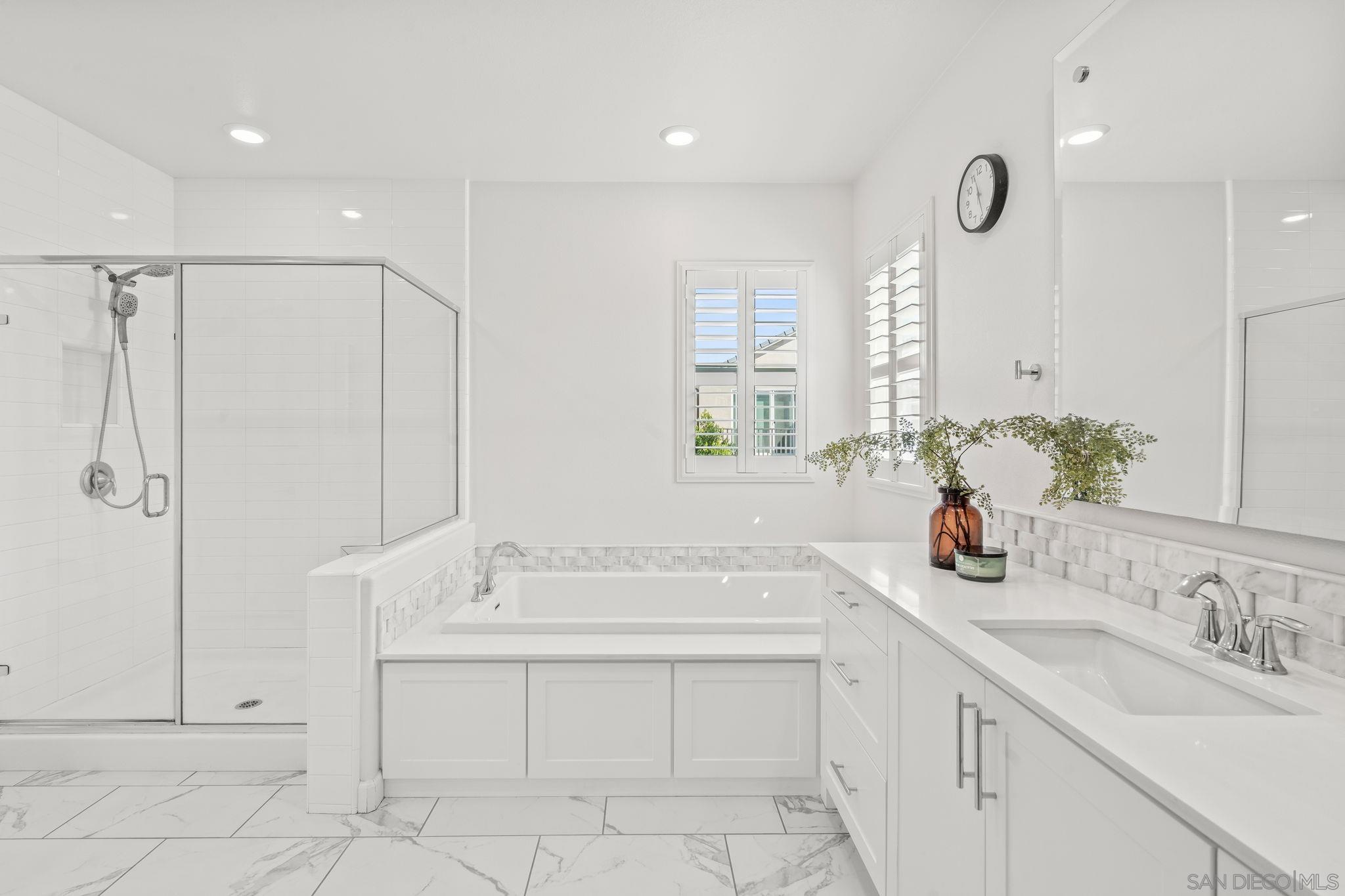 Detail Gallery Image 23 of 39 For 3012  Starry Night Dr, Escondido,  CA 92029 - 5 Beds | 3/1 Baths