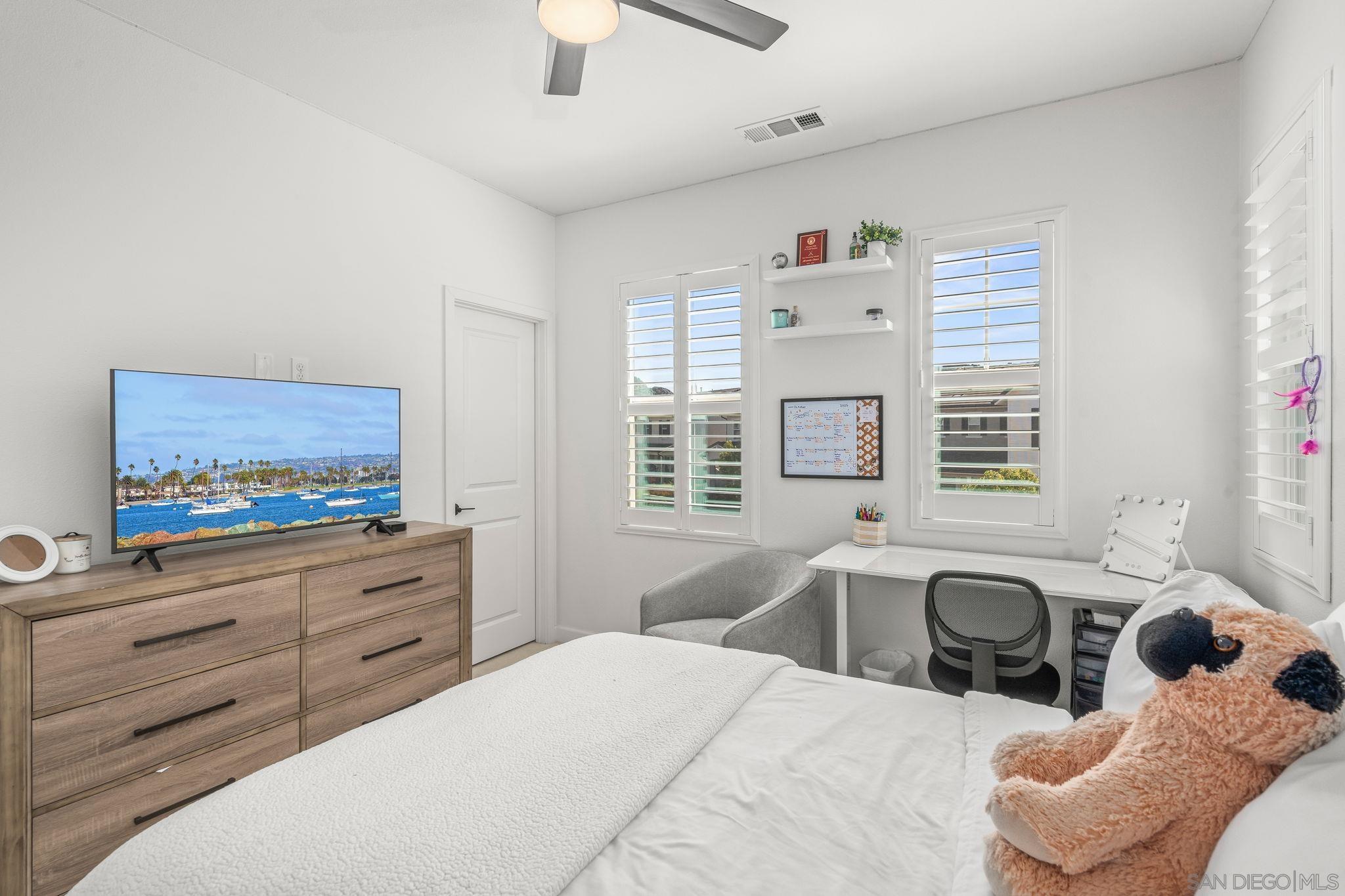 Detail Gallery Image 25 of 39 For 3012  Starry Night Dr, Escondido,  CA 92029 - 5 Beds | 3/1 Baths