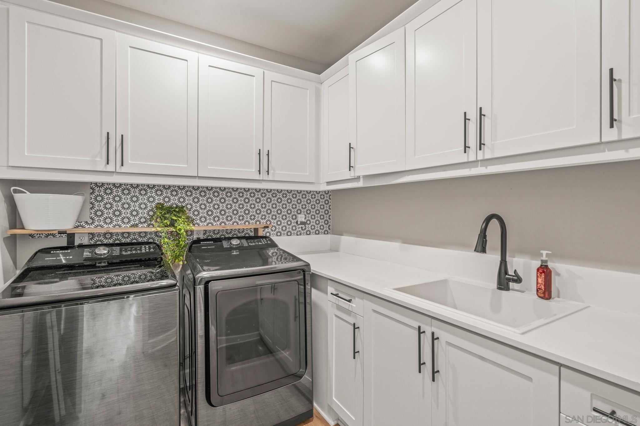 Detail Gallery Image 30 of 39 For 3012  Starry Night Dr, Escondido,  CA 92029 - 5 Beds | 3/1 Baths