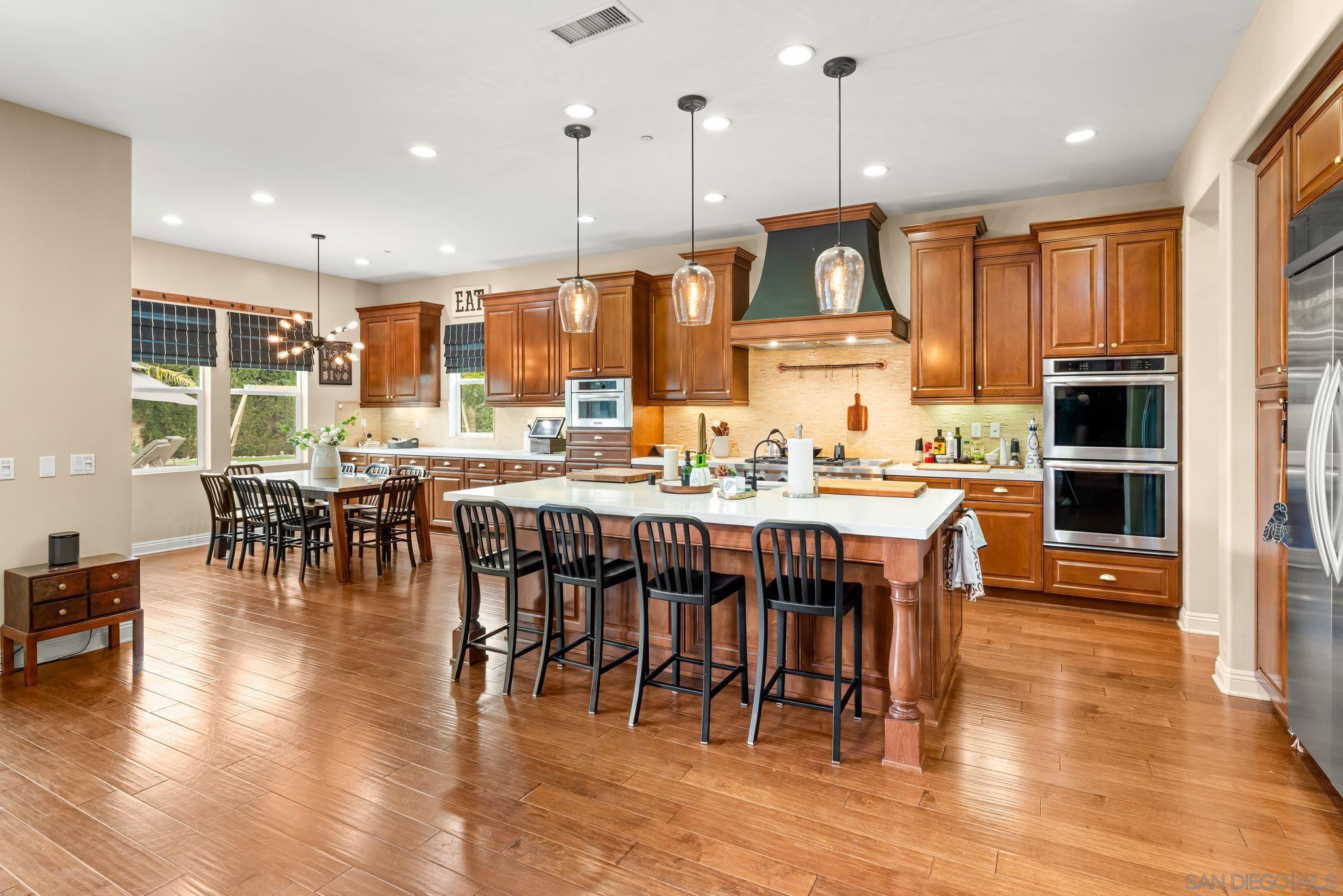 Detail Gallery Image 43 of 70 For 15740  Bacara Ct, San Diego,  CA 92131 - 6 Beds | 4/1 Baths