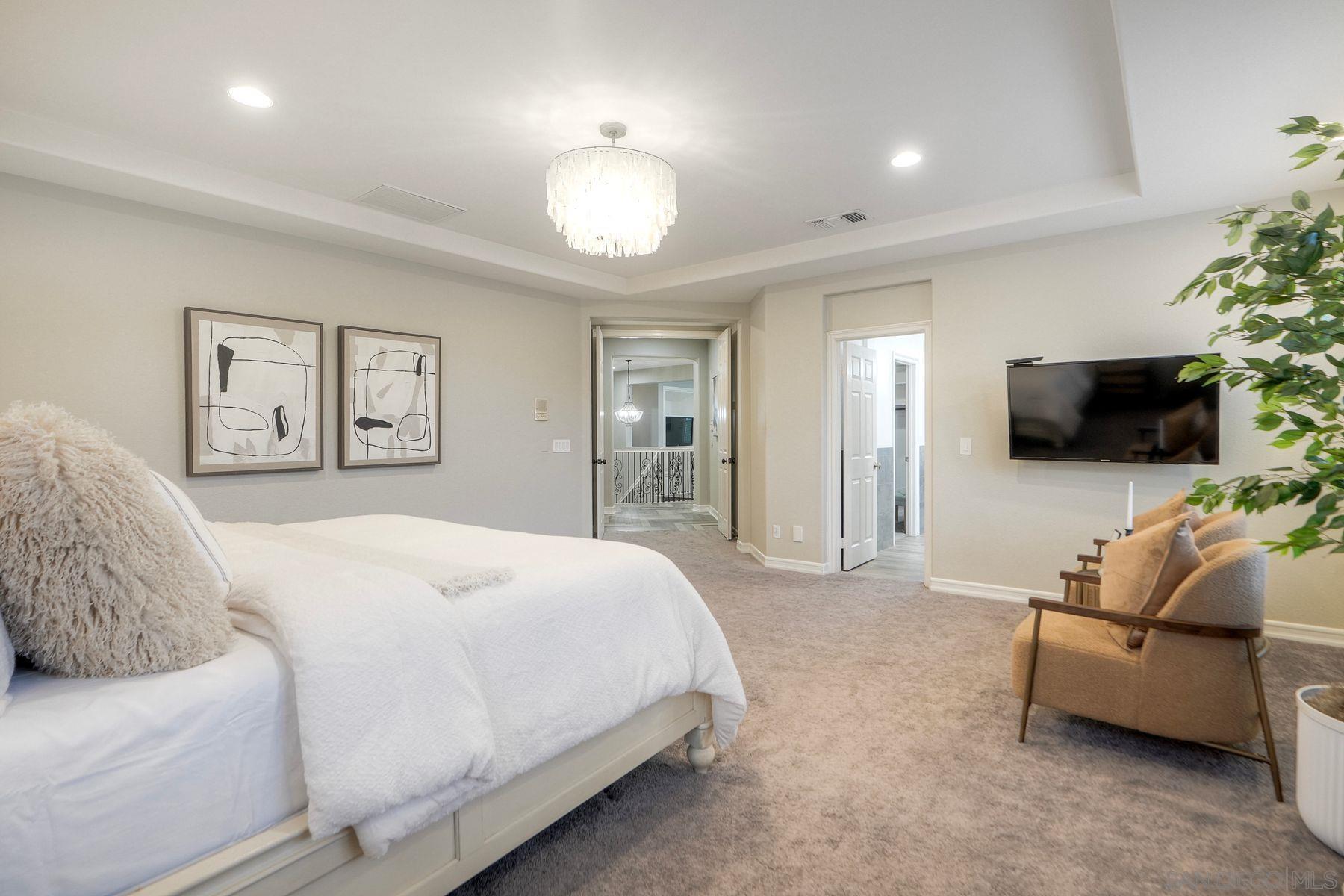 Detail Gallery Image 22 of 65 For 7327  Circulo Papayo, Carlsbad,  CA 92009 - 5 Beds | 4/1 Baths