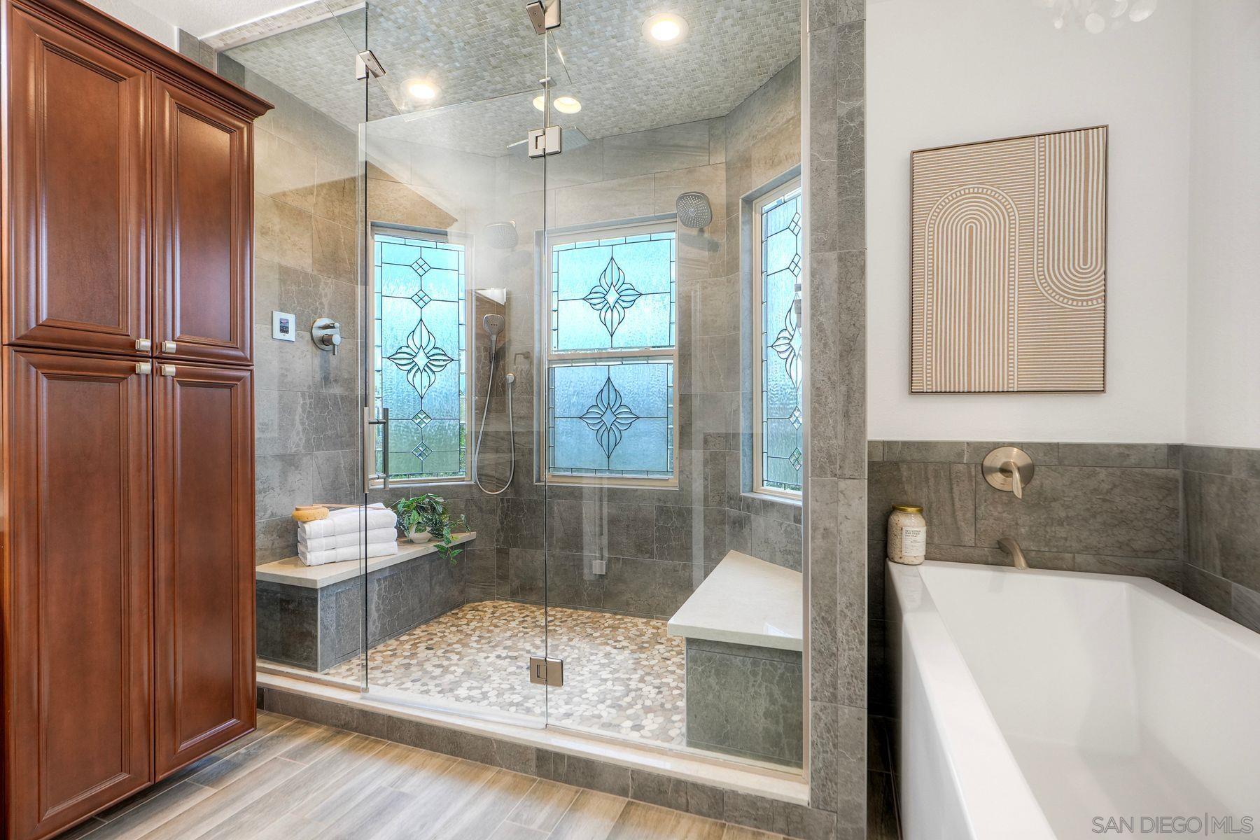 Detail Gallery Image 24 of 65 For 7327  Circulo Papayo, Carlsbad,  CA 92009 - 5 Beds | 4/1 Baths