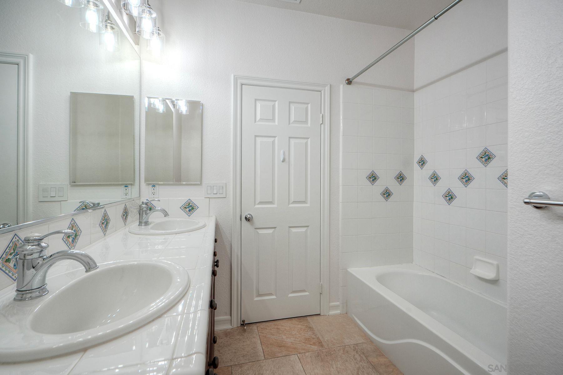 Detail Gallery Image 36 of 65 For 7327  Circulo Papayo, Carlsbad,  CA 92009 - 5 Beds | 4/1 Baths