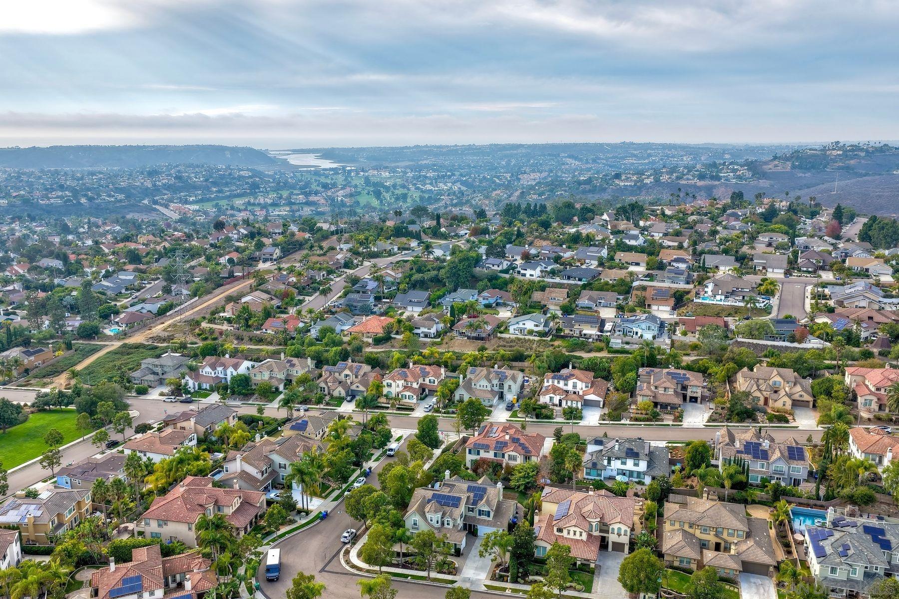 Detail Gallery Image 62 of 65 For 7327  Circulo Papayo, Carlsbad,  CA 92009 - 5 Beds | 4/1 Baths