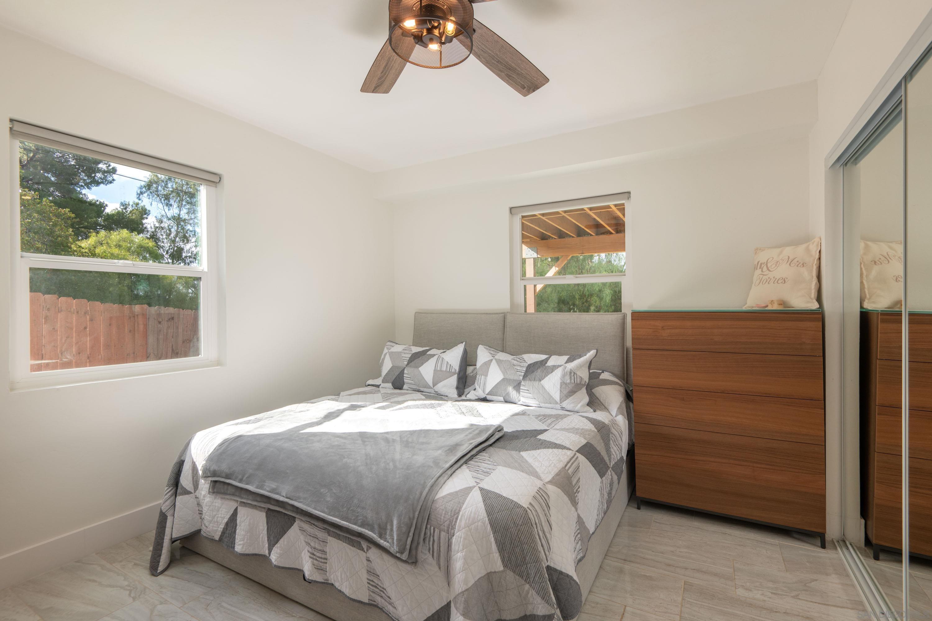 Detail Gallery Image 14 of 27 For 2404  Montclair St, San Diego,  CA 92104 - 4 Beds | 3 Baths