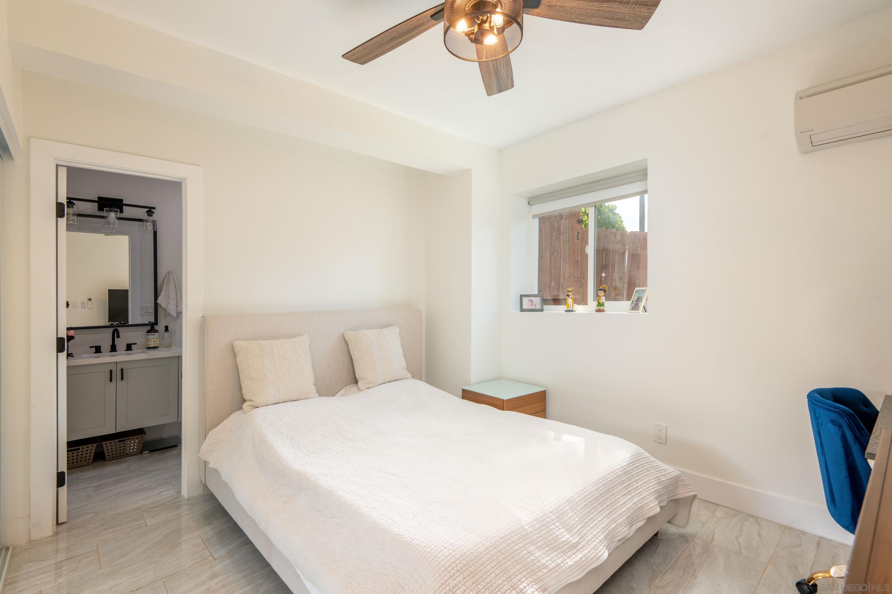 Detail Gallery Image 15 of 27 For 2404  Montclair St, San Diego,  CA 92104 - 4 Beds | 3 Baths