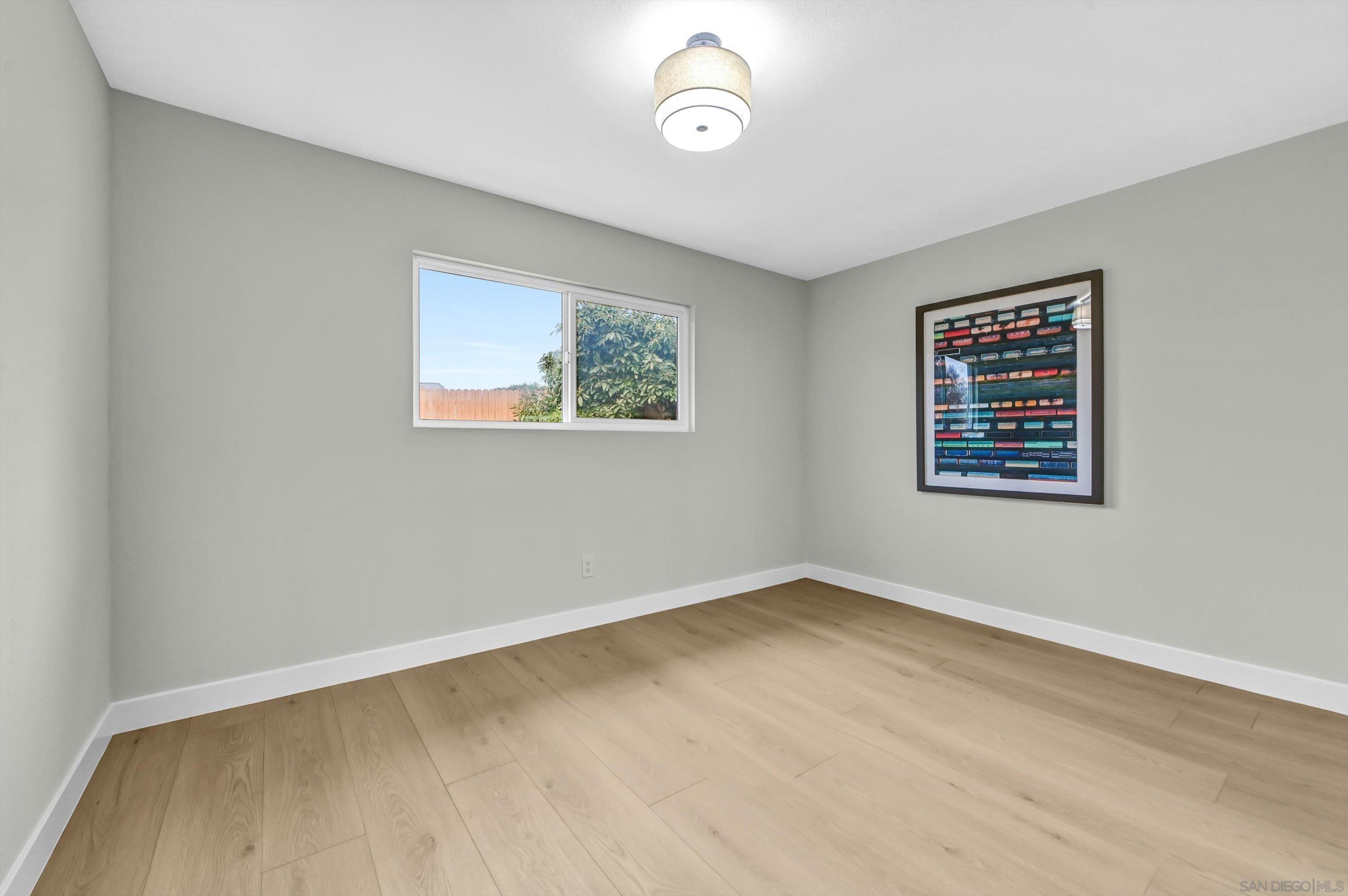 Detail Gallery Image 16 of 29 For 3904  Sherbourne Dr, Oceanside,  CA 92056 - 4 Beds | 2 Baths