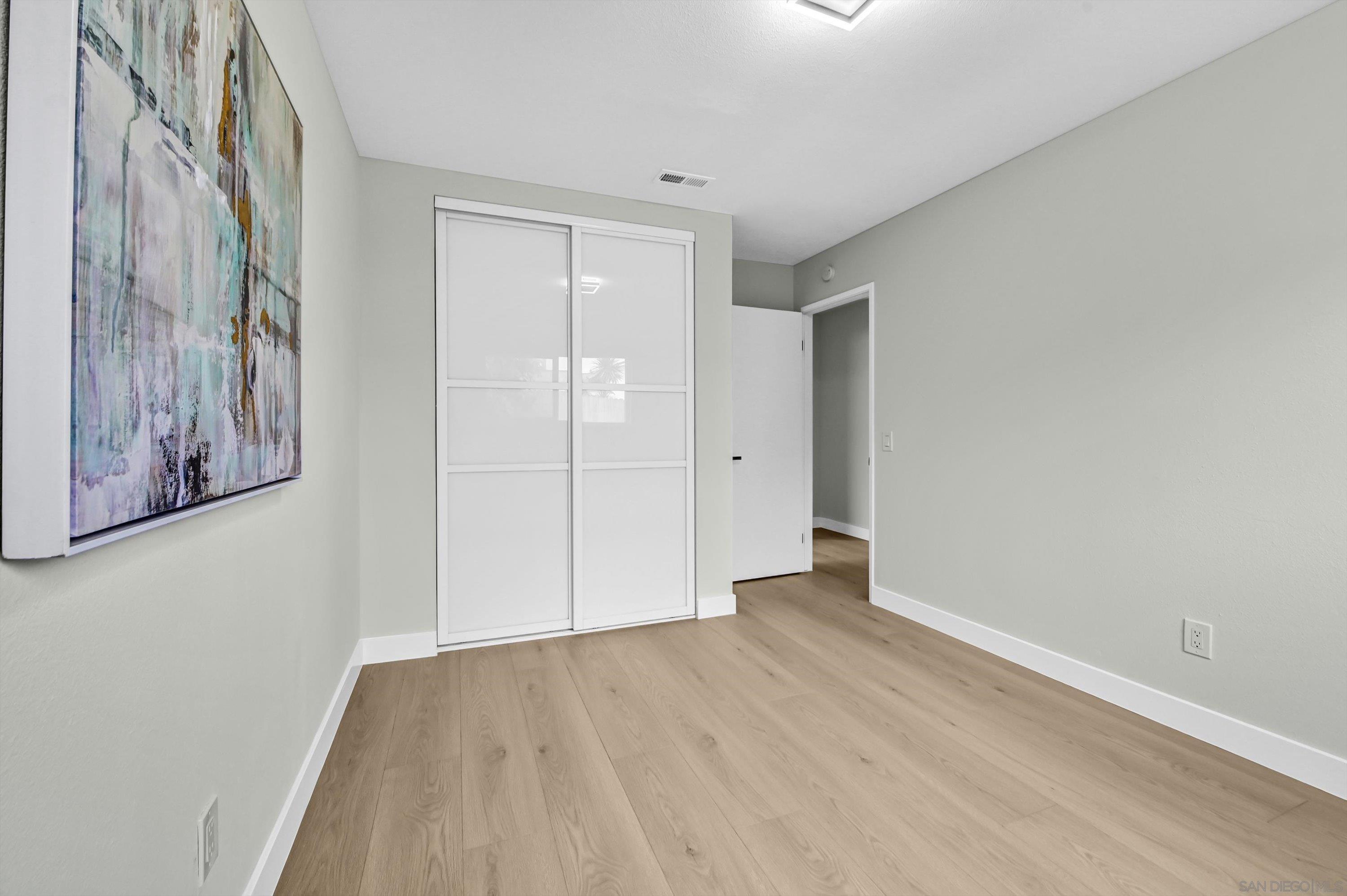 Detail Gallery Image 18 of 29 For 3904  Sherbourne Dr, Oceanside,  CA 92056 - 4 Beds | 2 Baths