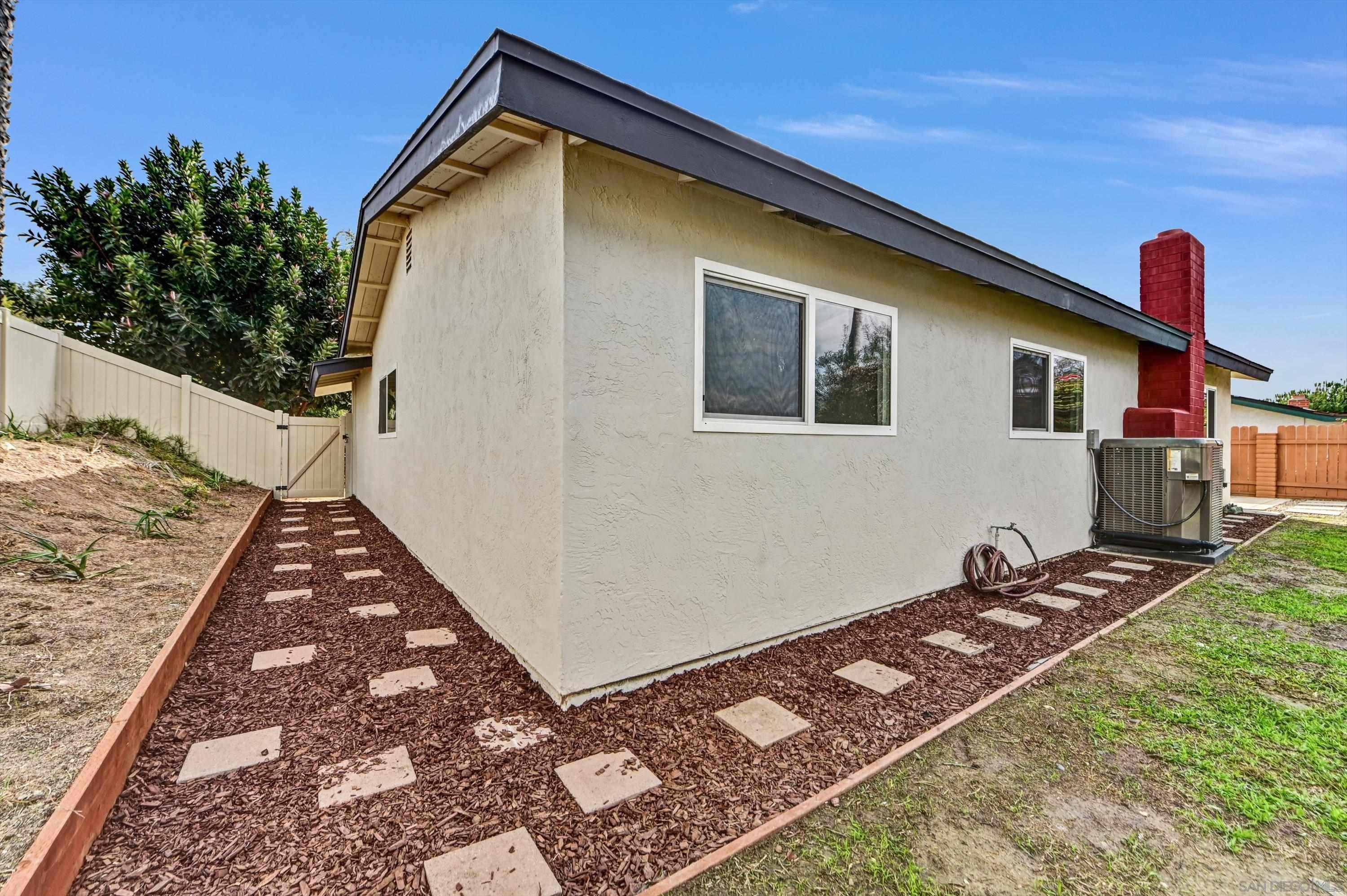 Detail Gallery Image 29 of 29 For 3904  Sherbourne Dr, Oceanside,  CA 92056 - 4 Beds | 2 Baths