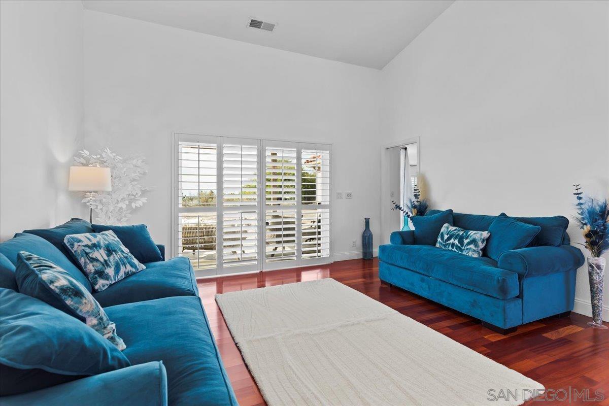 Detail Gallery Image 11 of 71 For 31252  North Star Way, Valley Center,  CA 92082 - 5 Beds | 3 Baths