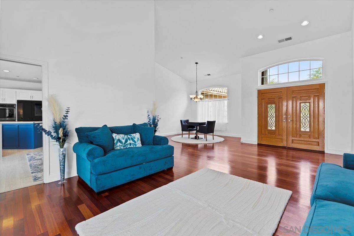 Detail Gallery Image 14 of 71 For 31252  North Star Way, Valley Center,  CA 92082 - 5 Beds | 3 Baths