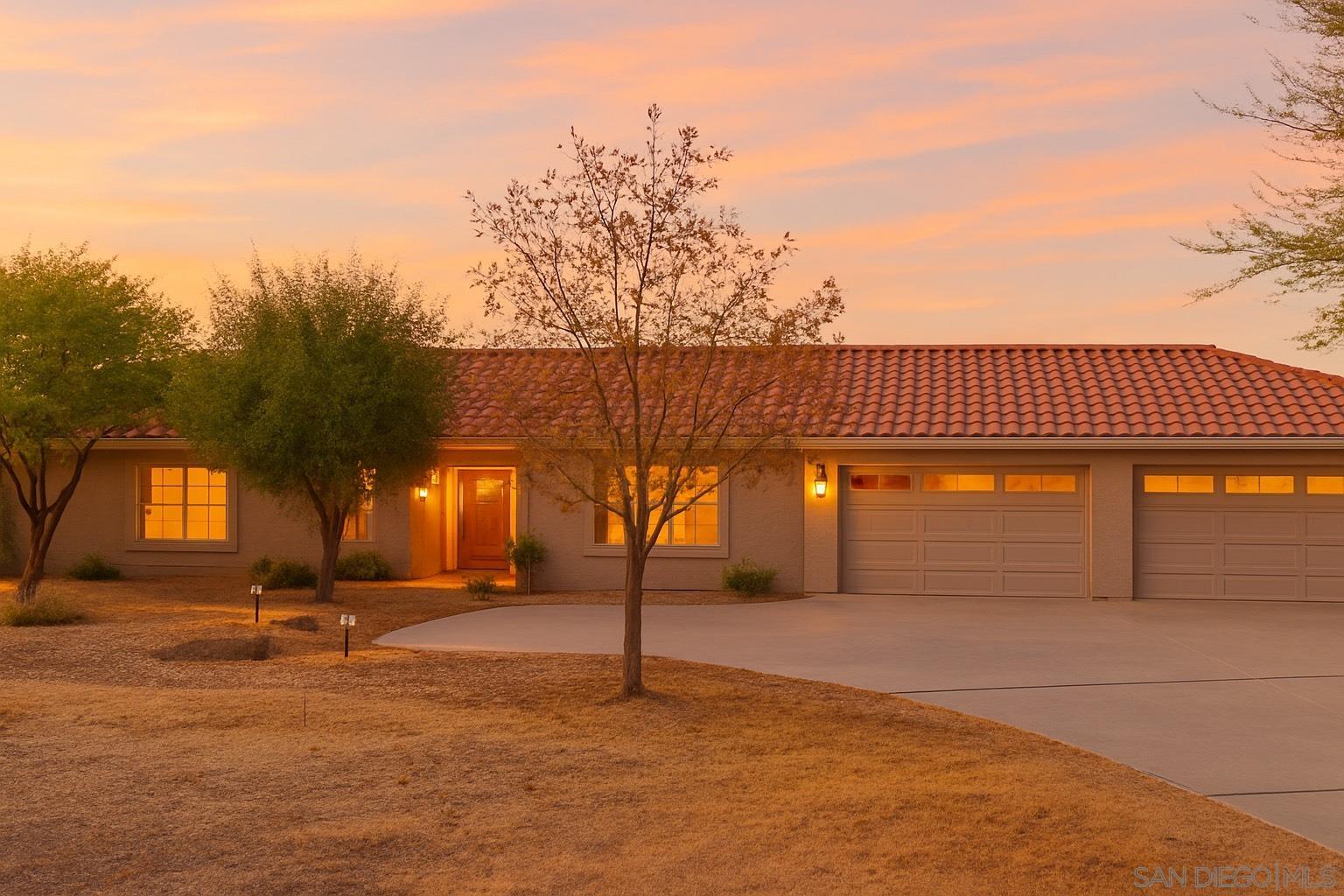 Detail Gallery Image 6 of 71 For 31252  North Star Way, Valley Center,  CA 92082 - 5 Beds | 3 Baths