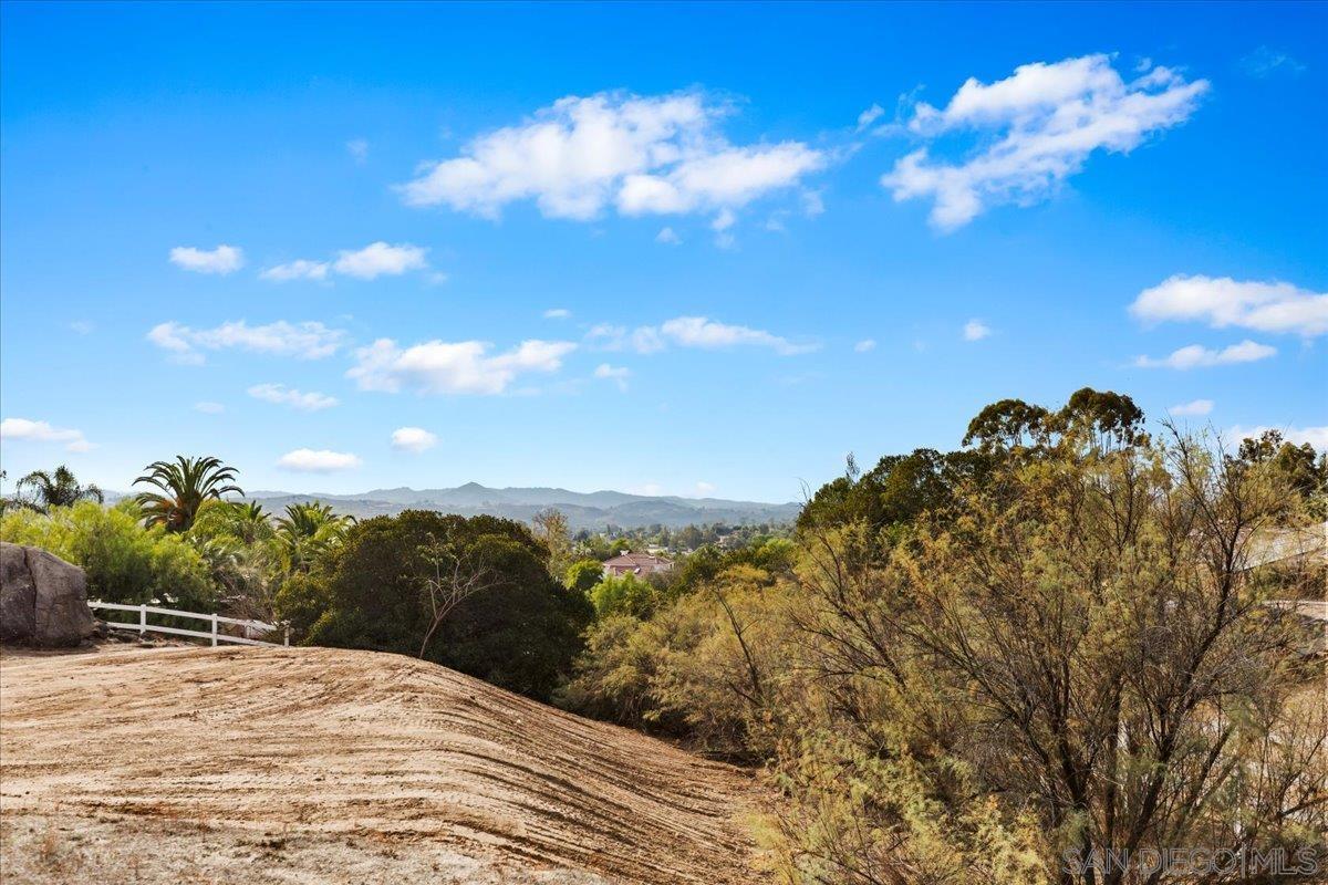Detail Gallery Image 67 of 71 For 31252  North Star Way, Valley Center,  CA 92082 - 5 Beds | 3 Baths