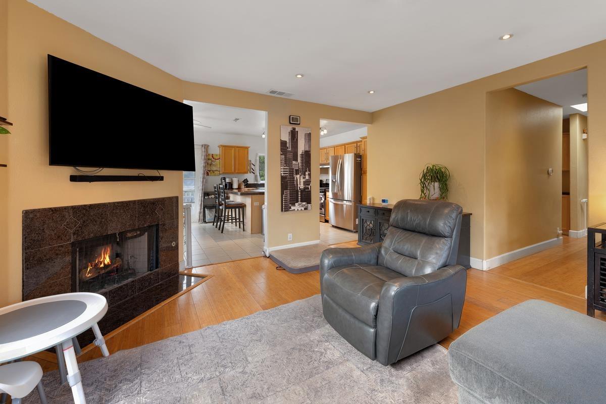 Detail Gallery Image 3 of 23 For 2866  Eagle St, San Diego,  CA 92103 - 3 Beds | 2 Baths