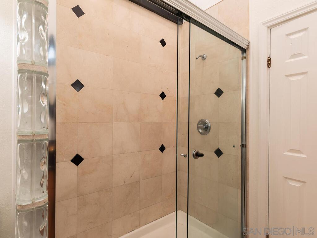 Detail Gallery Image 26 of 37 For 150  E St  #A1,  Chula Vista,  CA 91910 - 4 Beds | 1/1 Baths