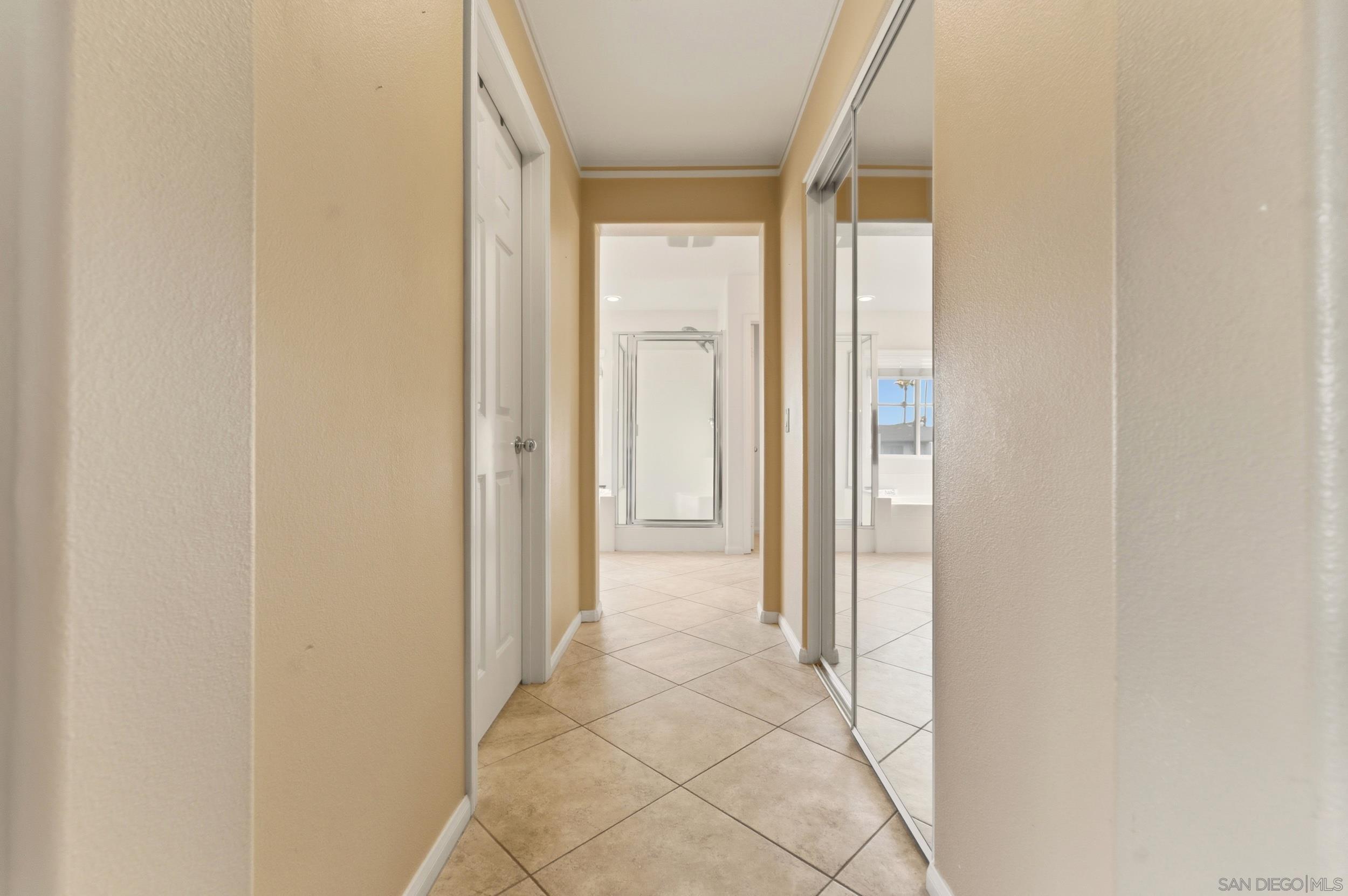 Detail Gallery Image 22 of 51 For 465  Ashbourne Gln, Escondido,  CA 92027 - 4 Beds | 2/1 Baths