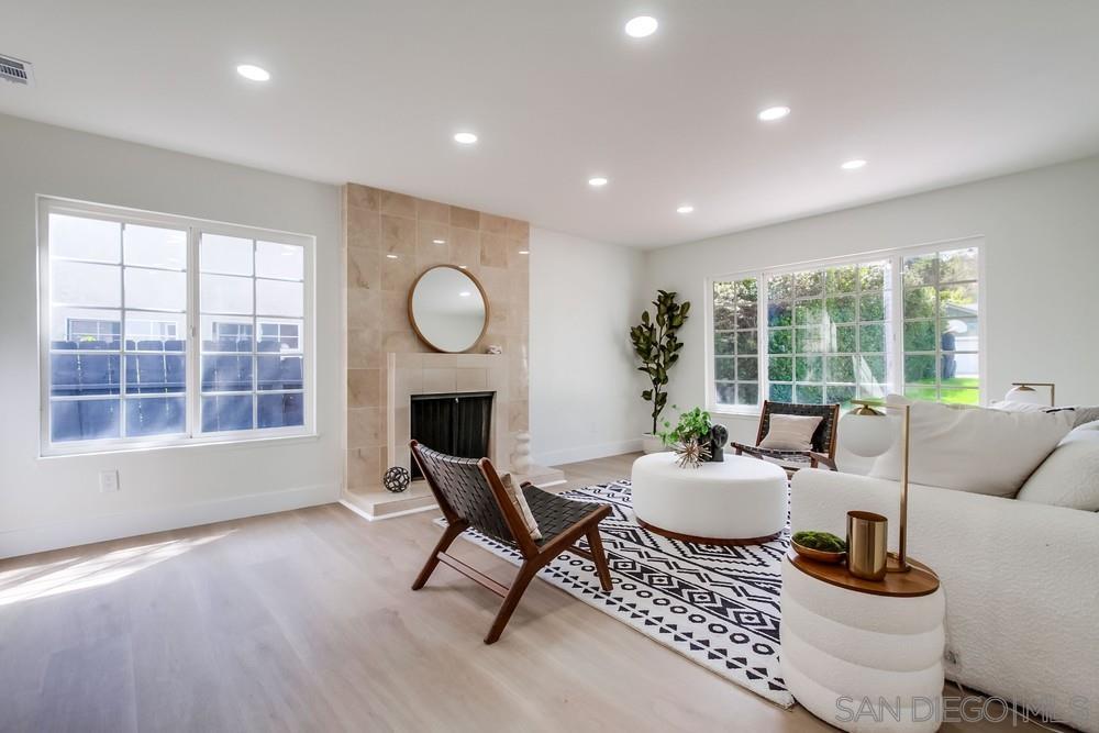 Front Image Thumbnail for SD250044053