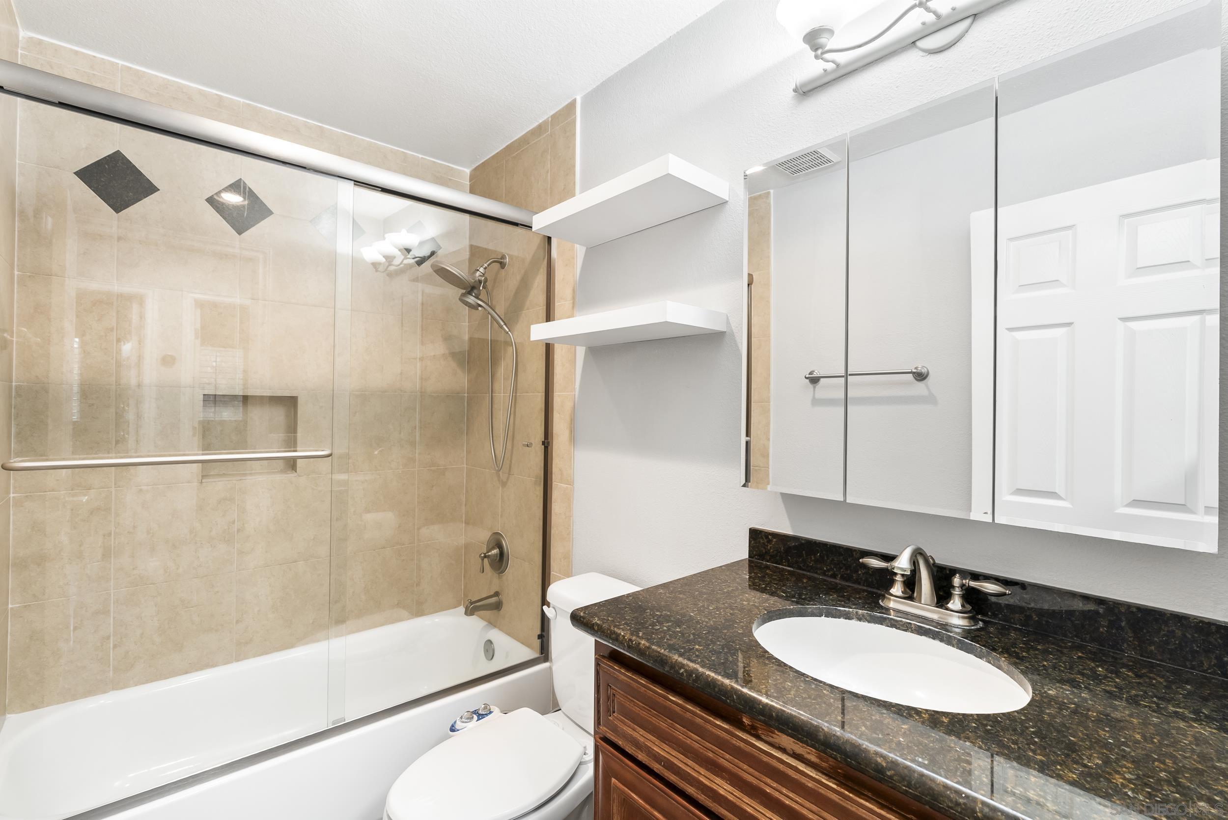 Detail Gallery Image 15 of 40 For 5525  Shasta Lane  #308,  La Mesa,  CA 91942 - 2 Beds | 2 Baths