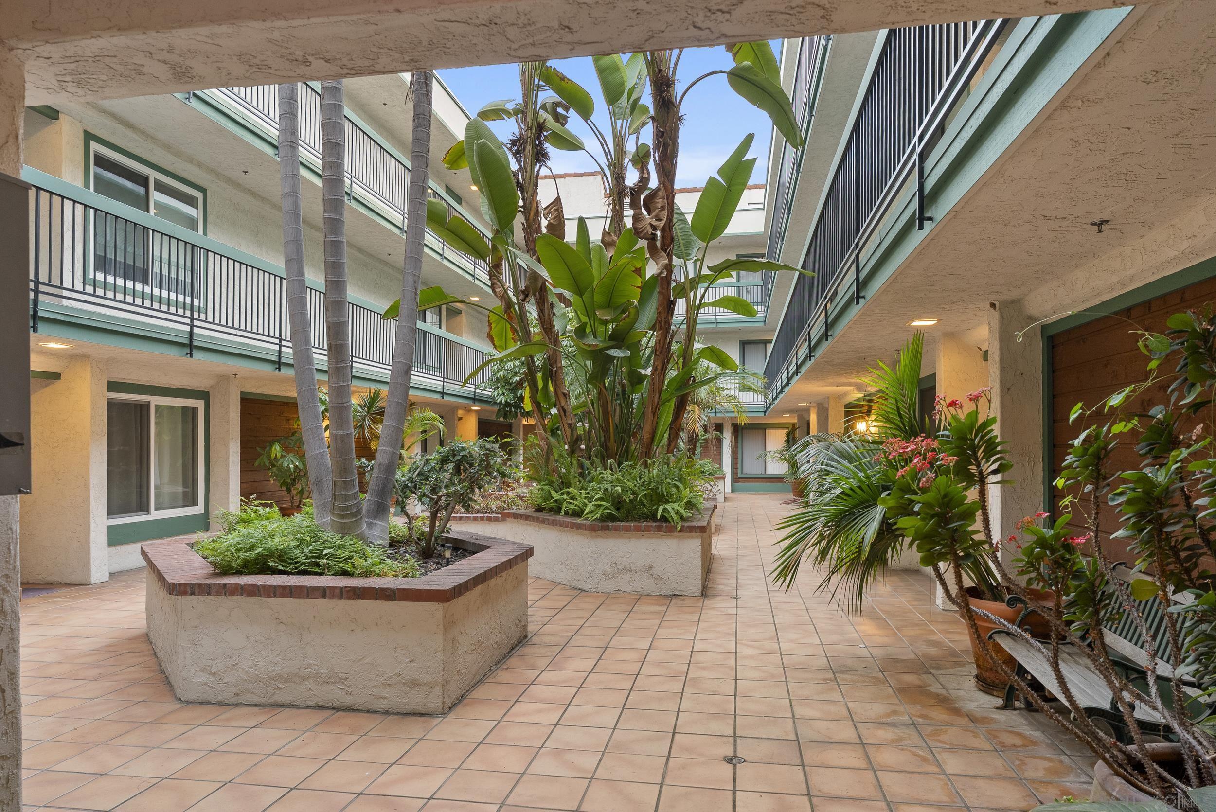 Detail Gallery Image 28 of 40 For 5525  Shasta Lane  #308,  La Mesa,  CA 91942 - 2 Beds | 2 Baths