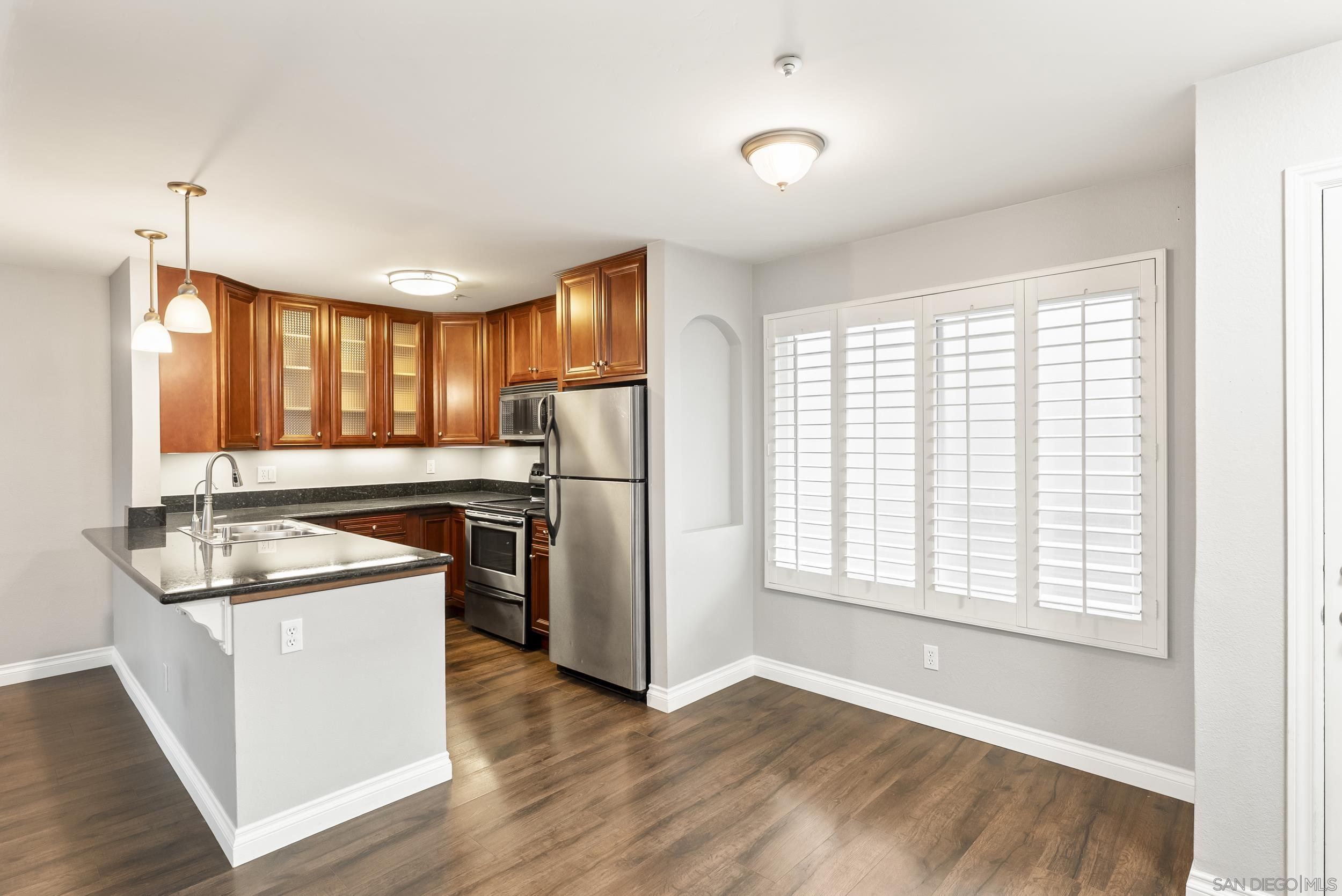 Detail Gallery Image 6 of 40 For 5525  Shasta Lane  #308,  La Mesa,  CA 91942 - 2 Beds | 2 Baths