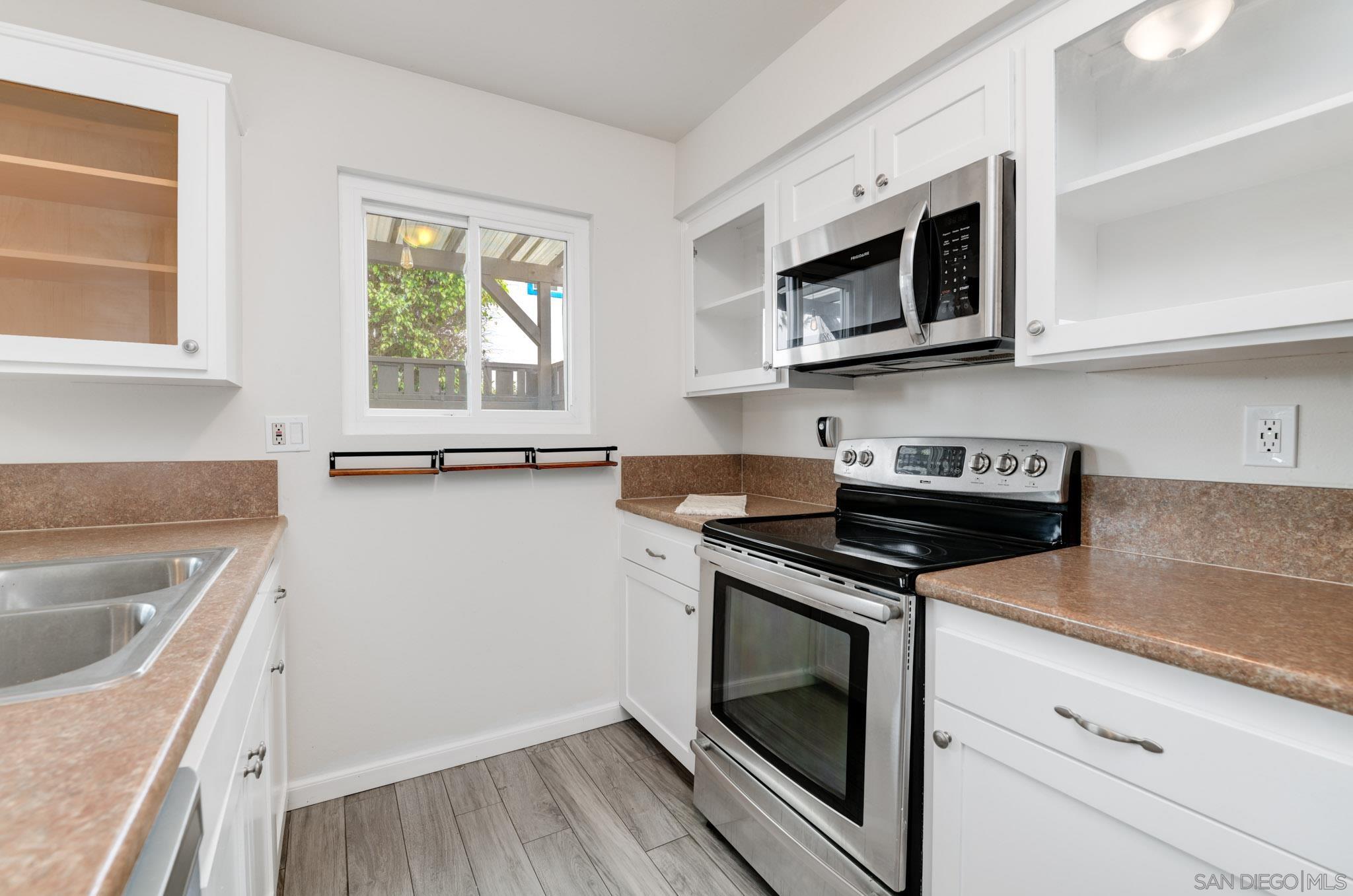 Detail Gallery Image 30 of 34 For 685  Seacoast Dr, Imperial Beach,  CA 91932 - 2 Beds | 1/1 Baths